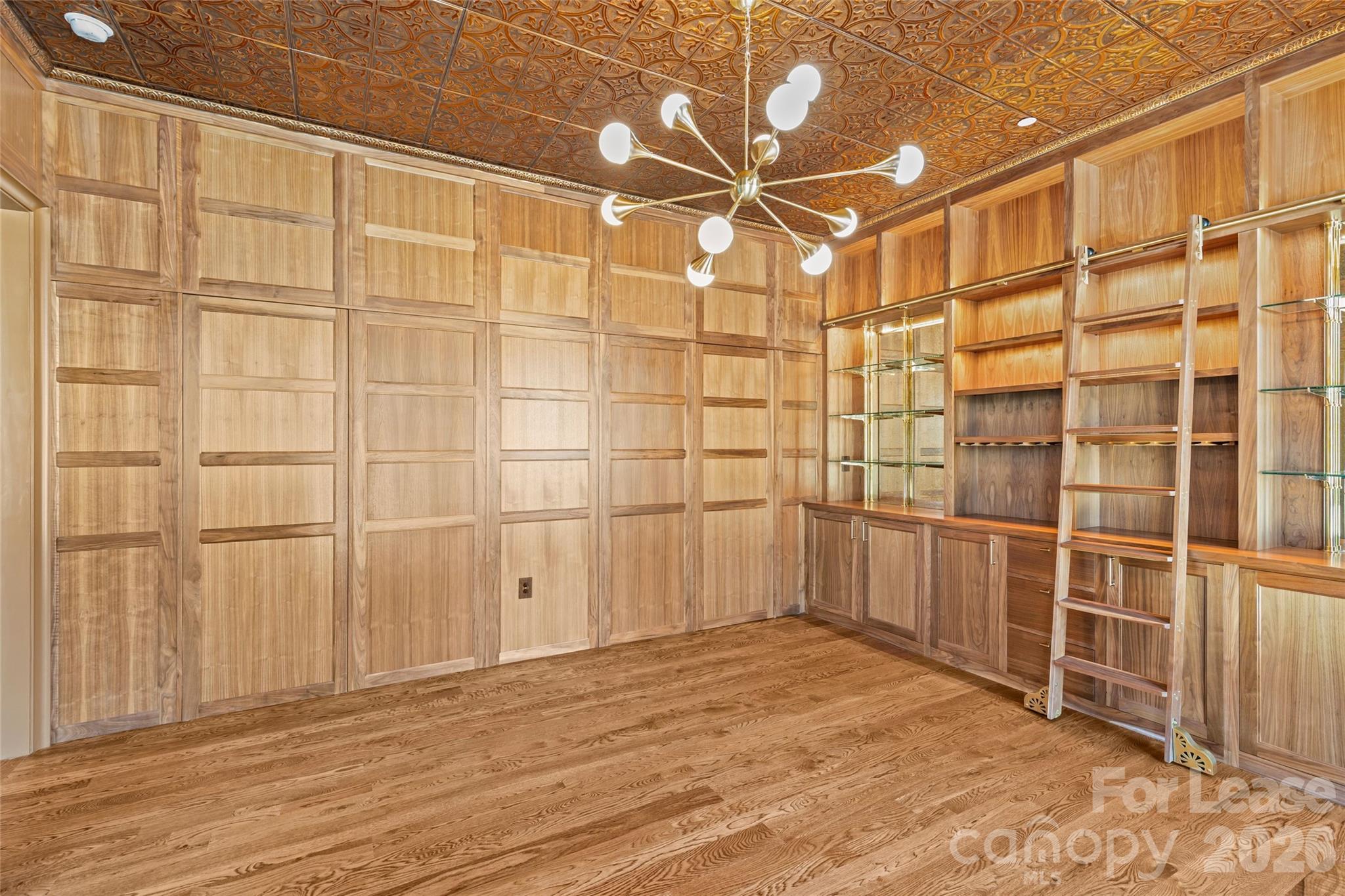 1172 Queens Road 8 Property Photo 31
