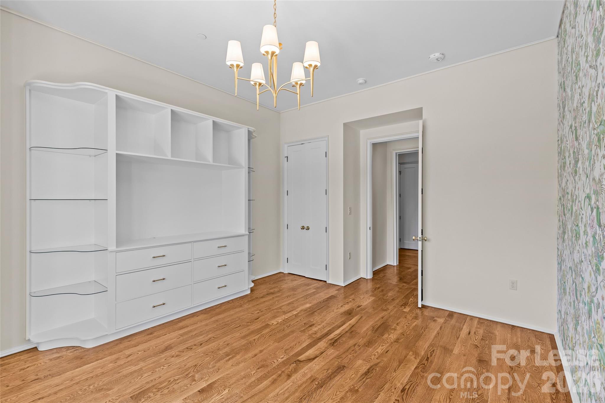 1172 Queens Road 8 Property Photo 36
