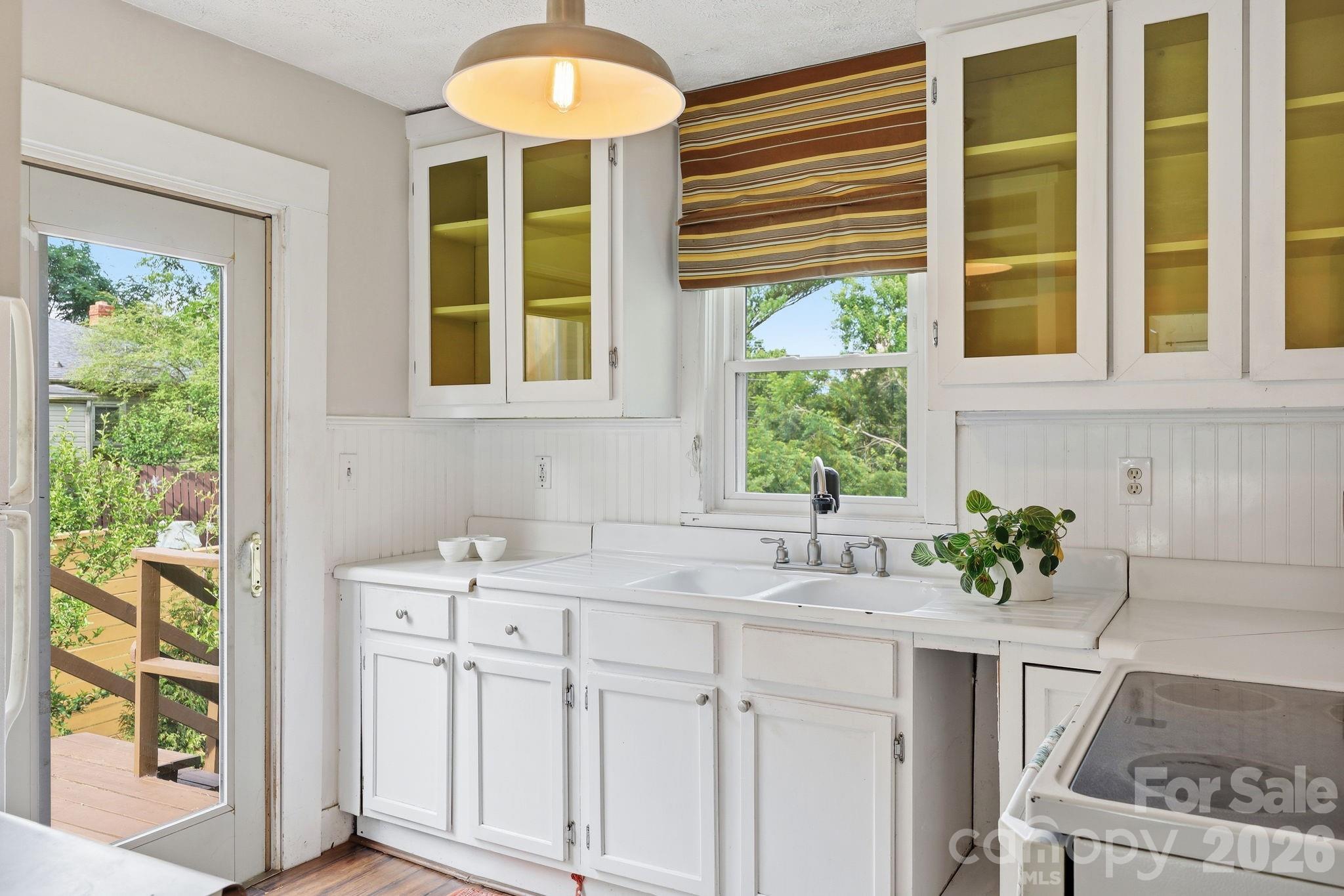 21 Clemmons Street Property Photo 13