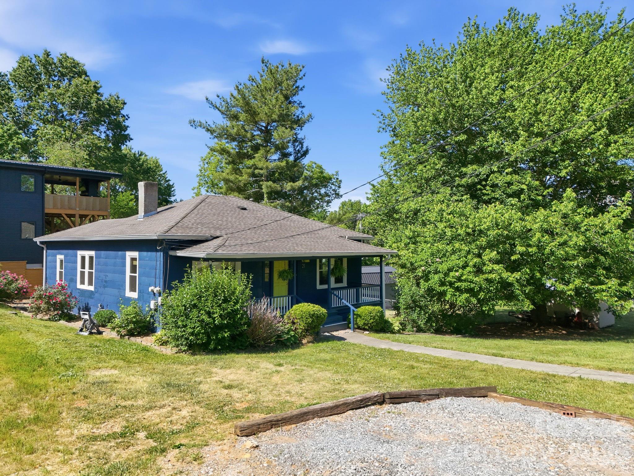21 Clemmons Street Property Photo 26
