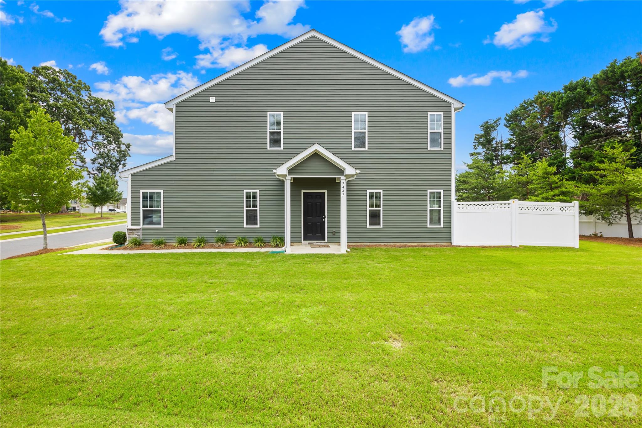 7447 Jane Parks Way Property Photo 4
