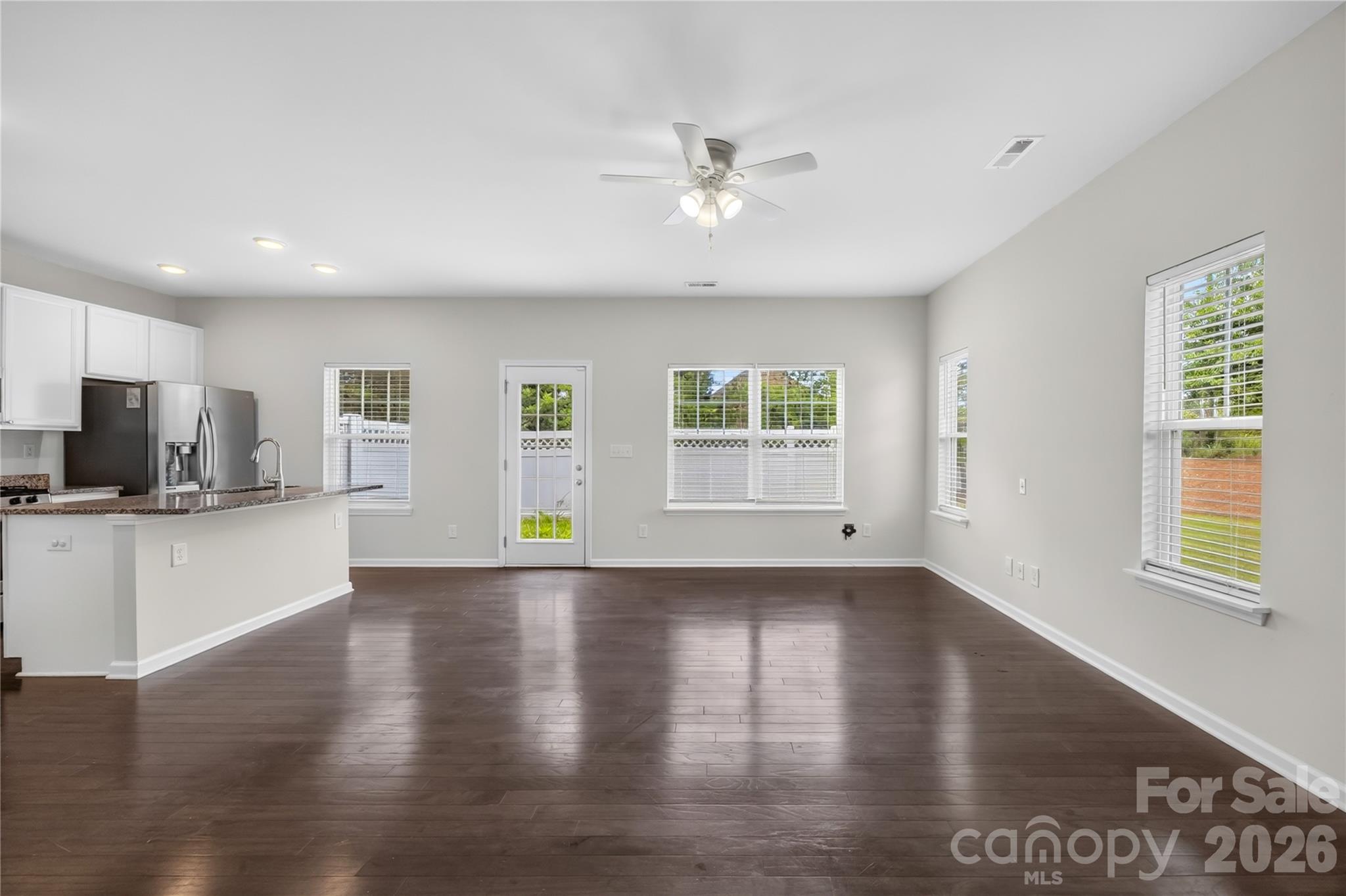 7447 Jane Parks Way Property Photo 8