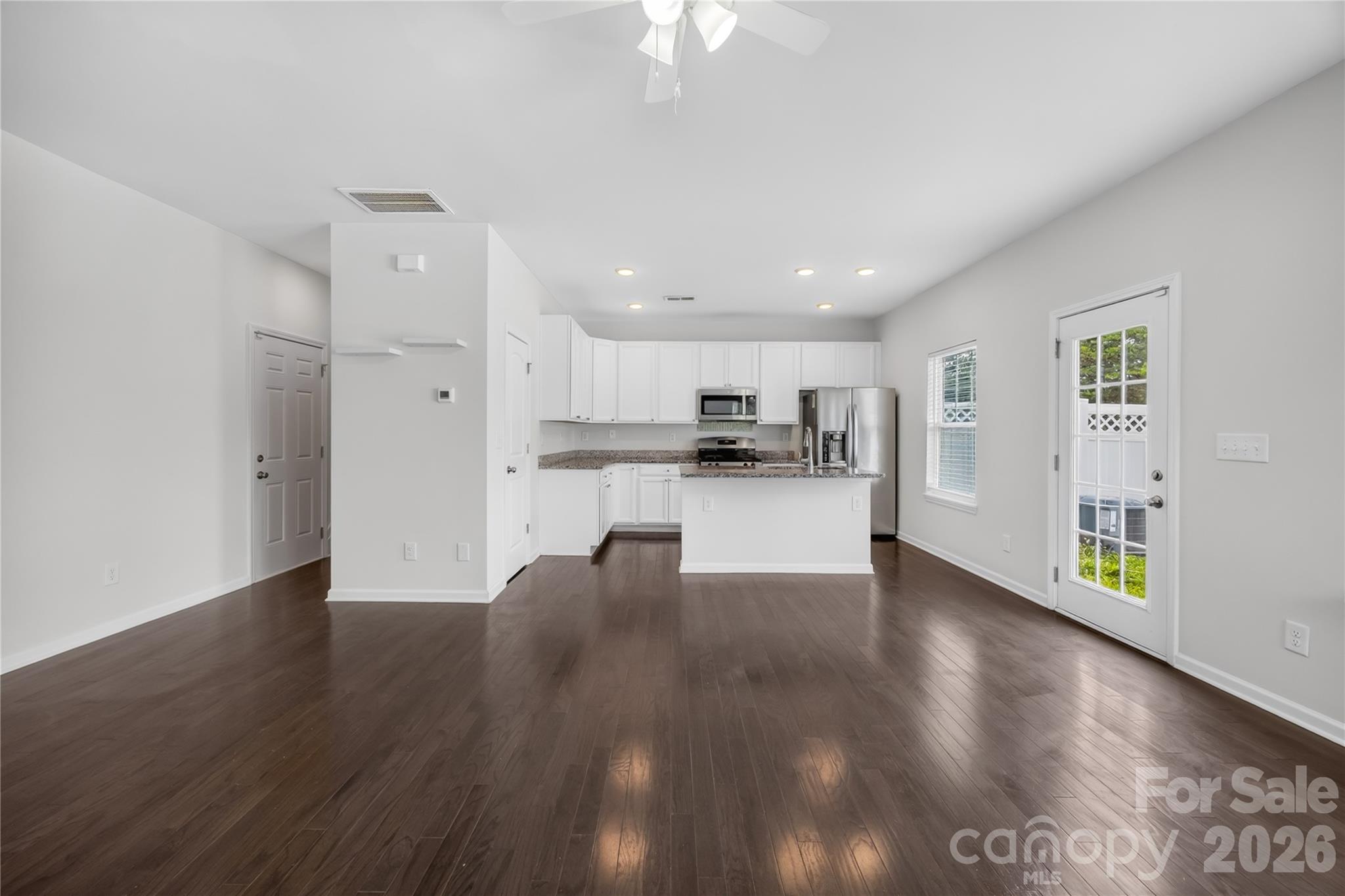 7447 Jane Parks Way Property Photo 9