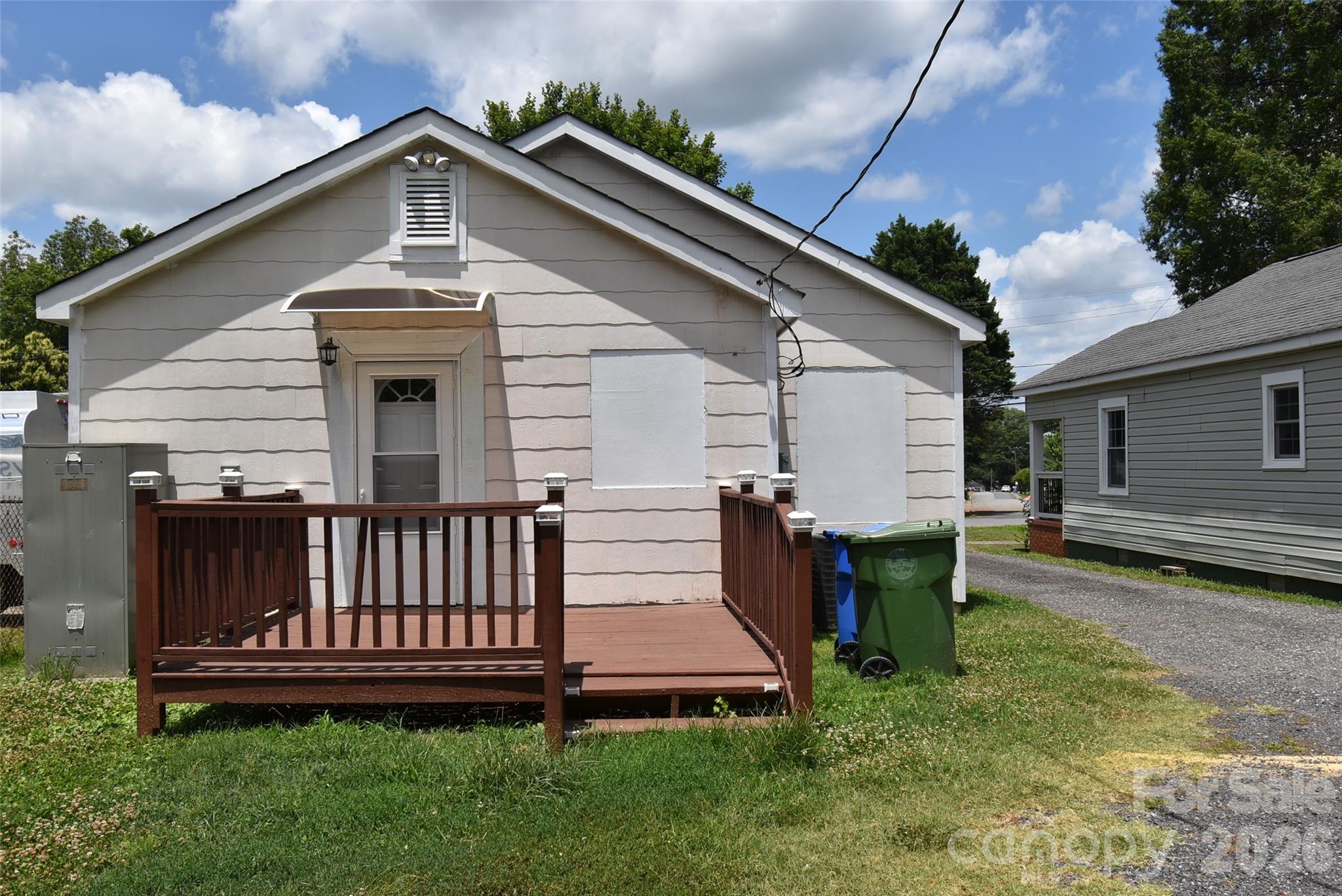 2825 Long Avenue Property Photo 14