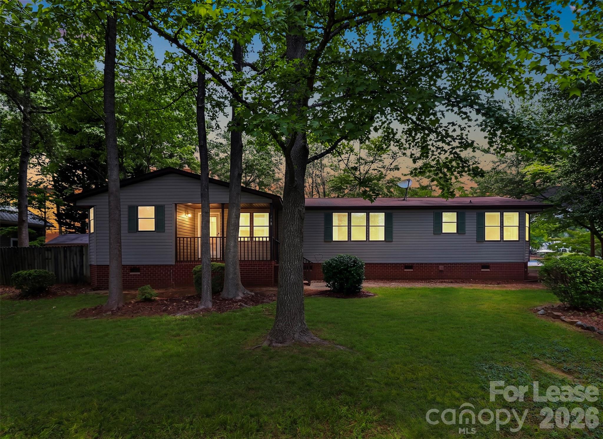 120 Stepaside Lane Property Photo 1