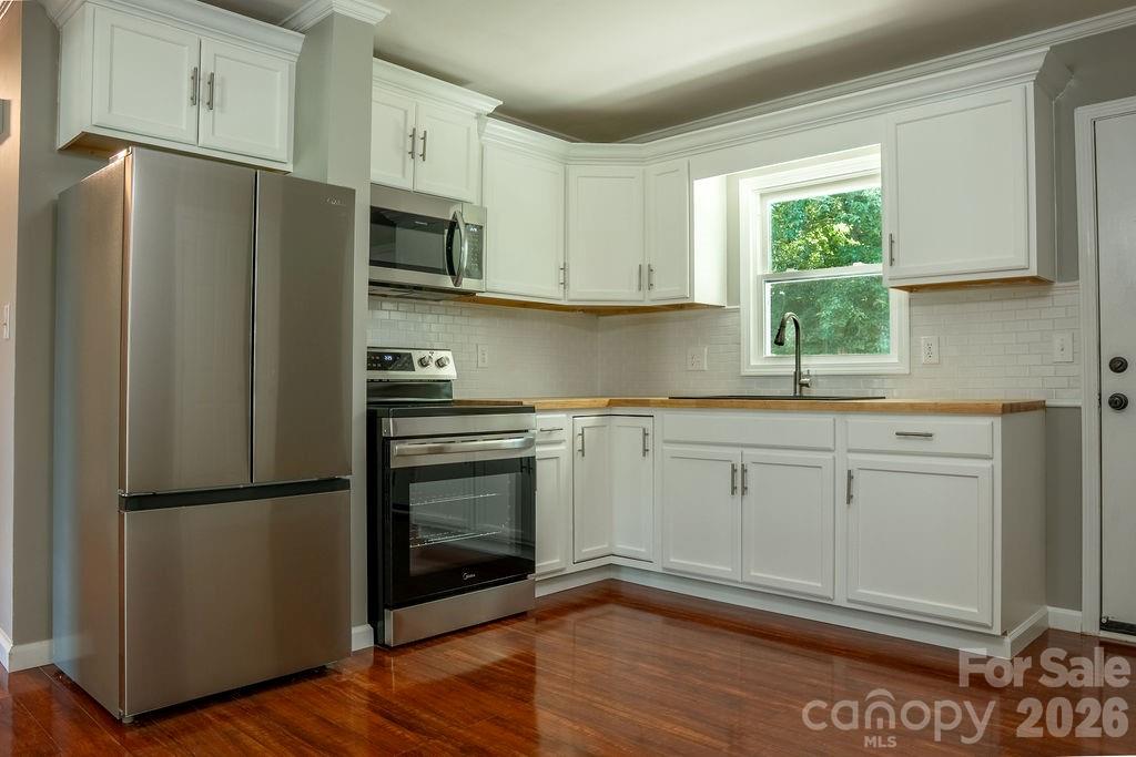 138 Oak Hill Drive Property Photo 9