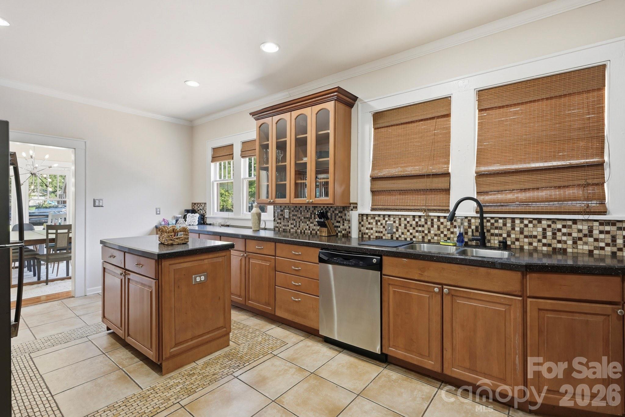 209 Grandin Road Property Photo 8