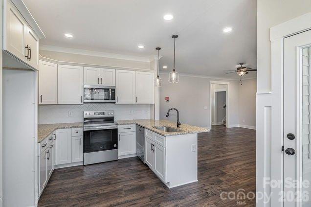 48 Tanseyleaf Drive Property Photo 6