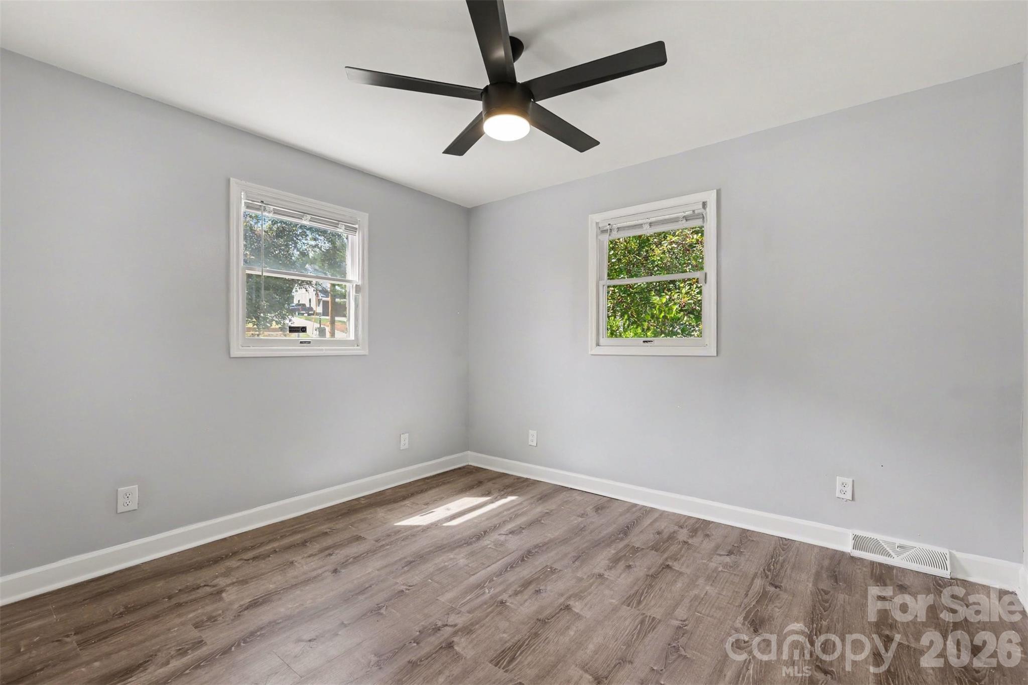 6917 Navajo Trail Property Photo 24