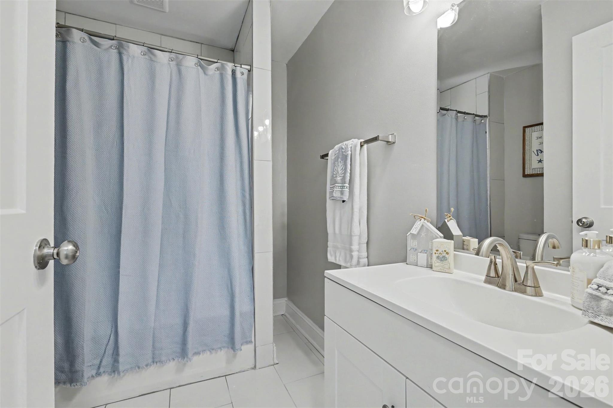 6917 Navajo Trail Property Photo 25