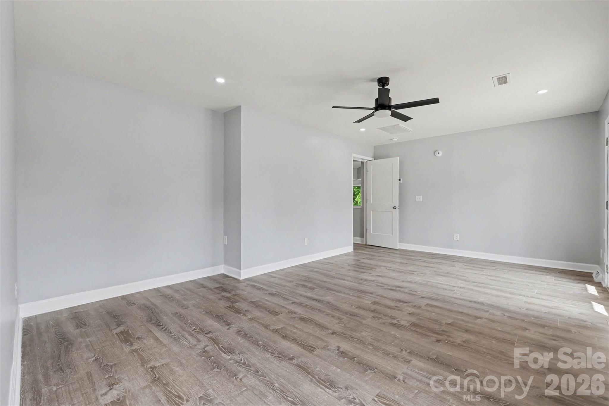 6917 Navajo Trail Property Photo 26