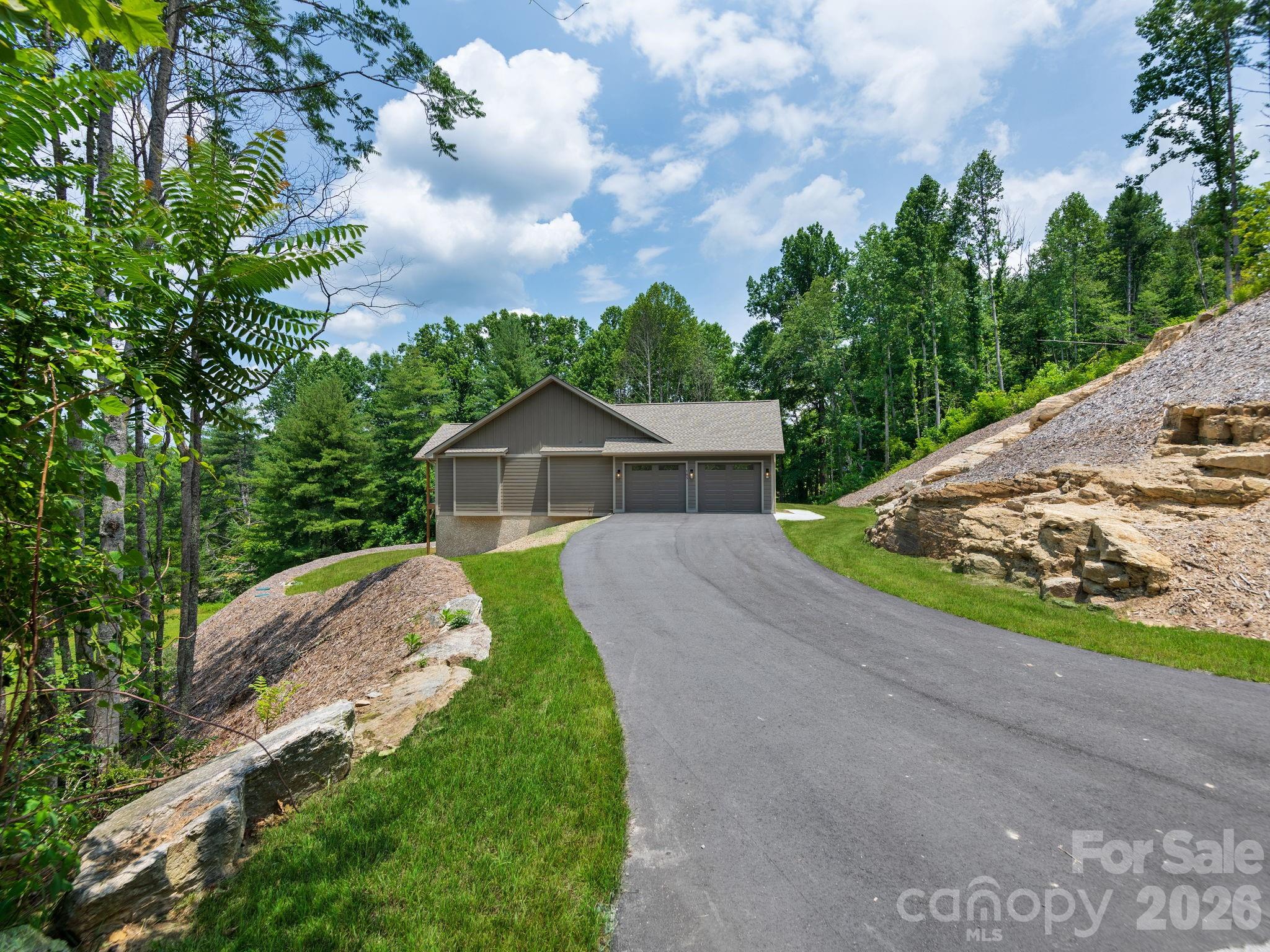 105 Sheila Wynne Drive Property Photo 36