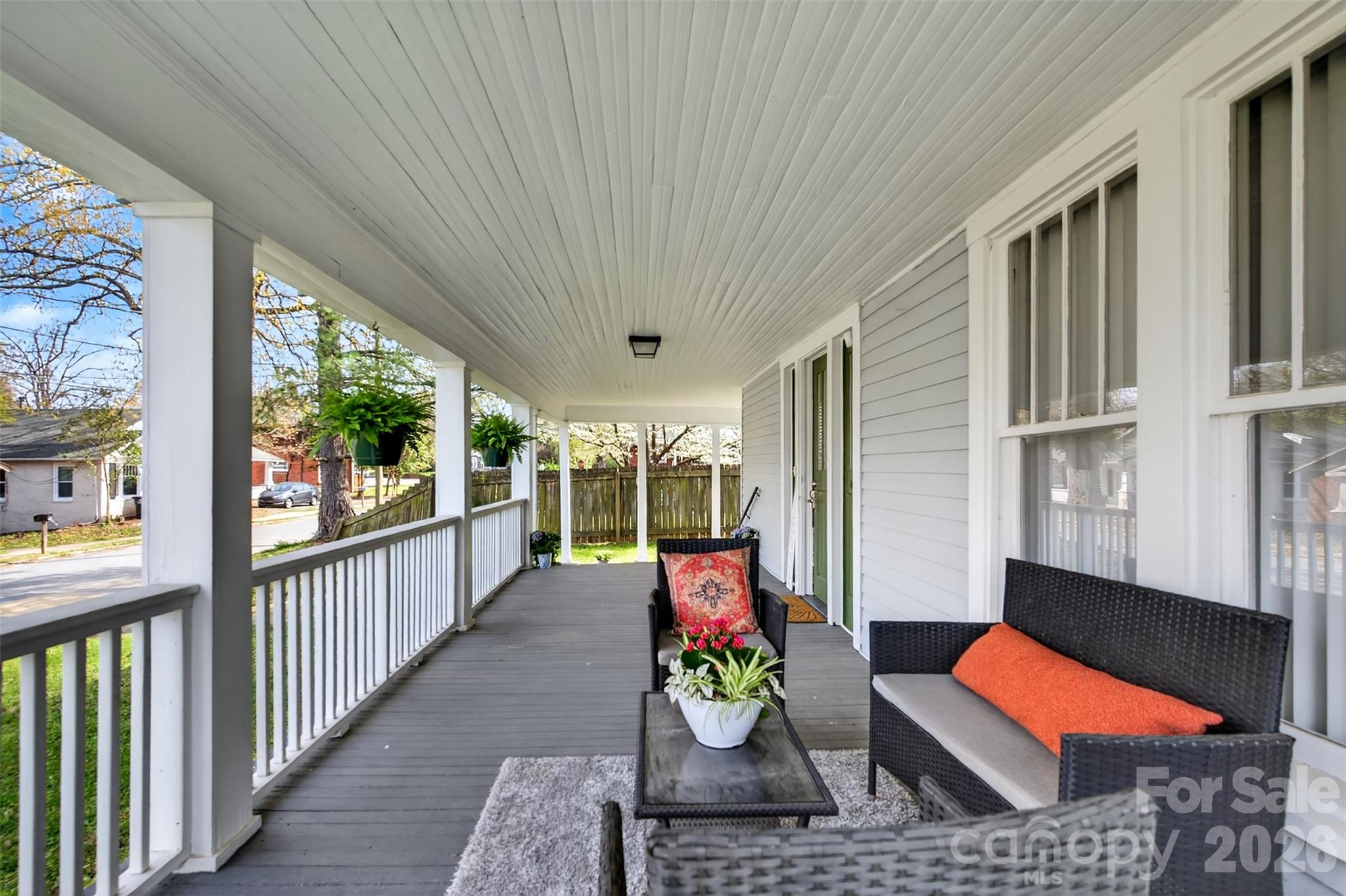 610 Westside Drive Property Photo 4