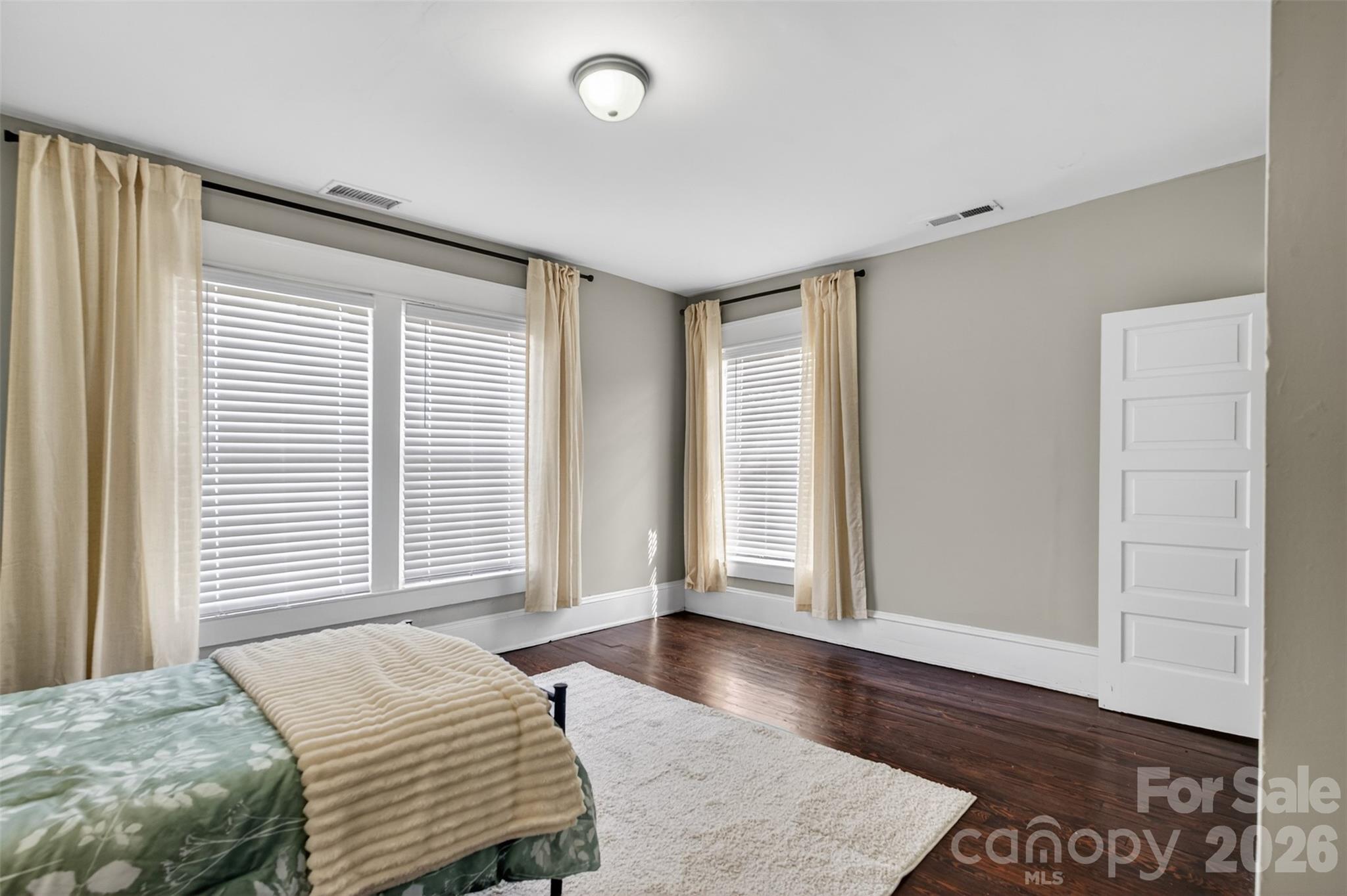 610 Westside Drive Property Photo 23
