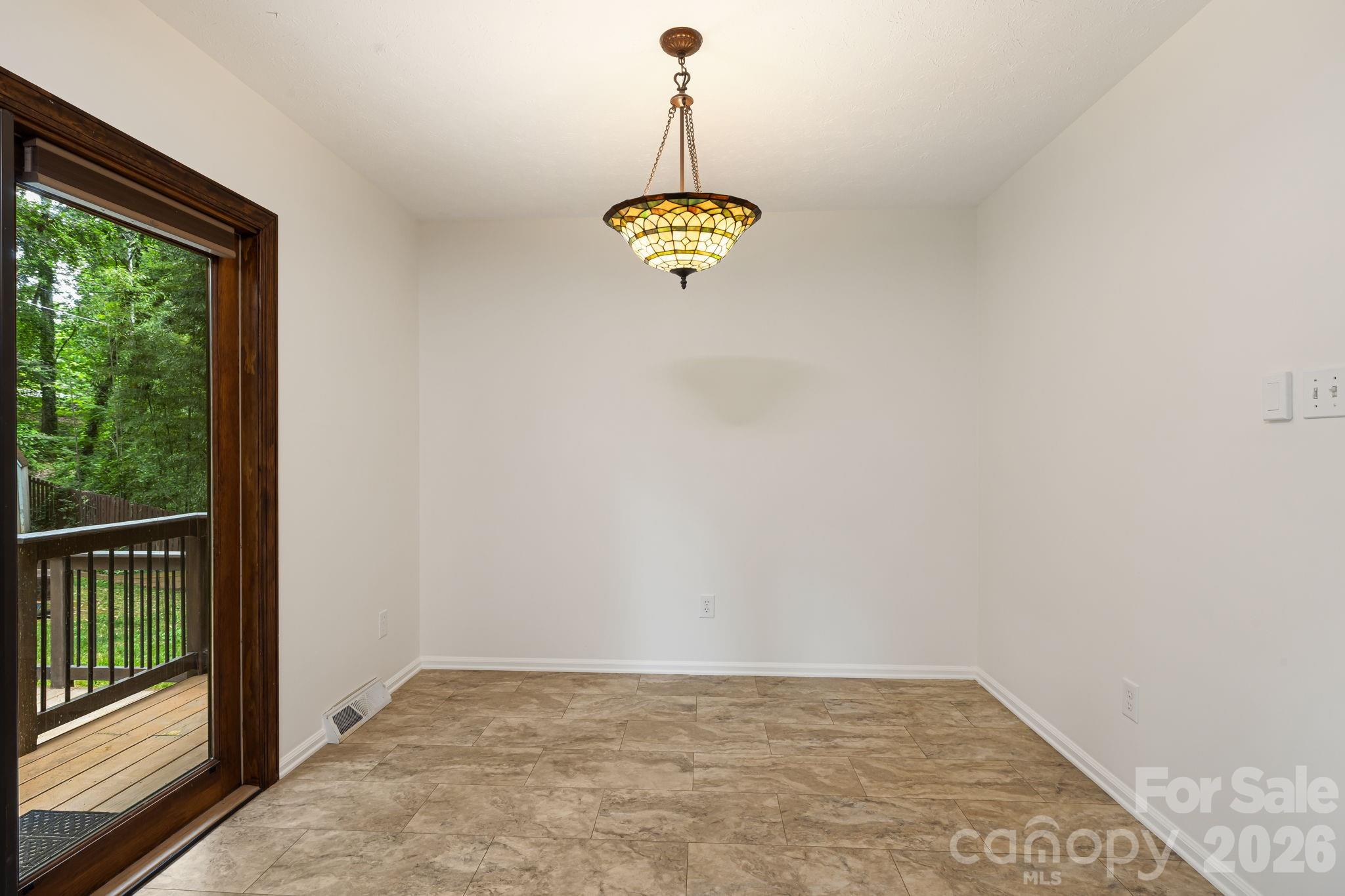 10 Botany View Court Property Photo 14