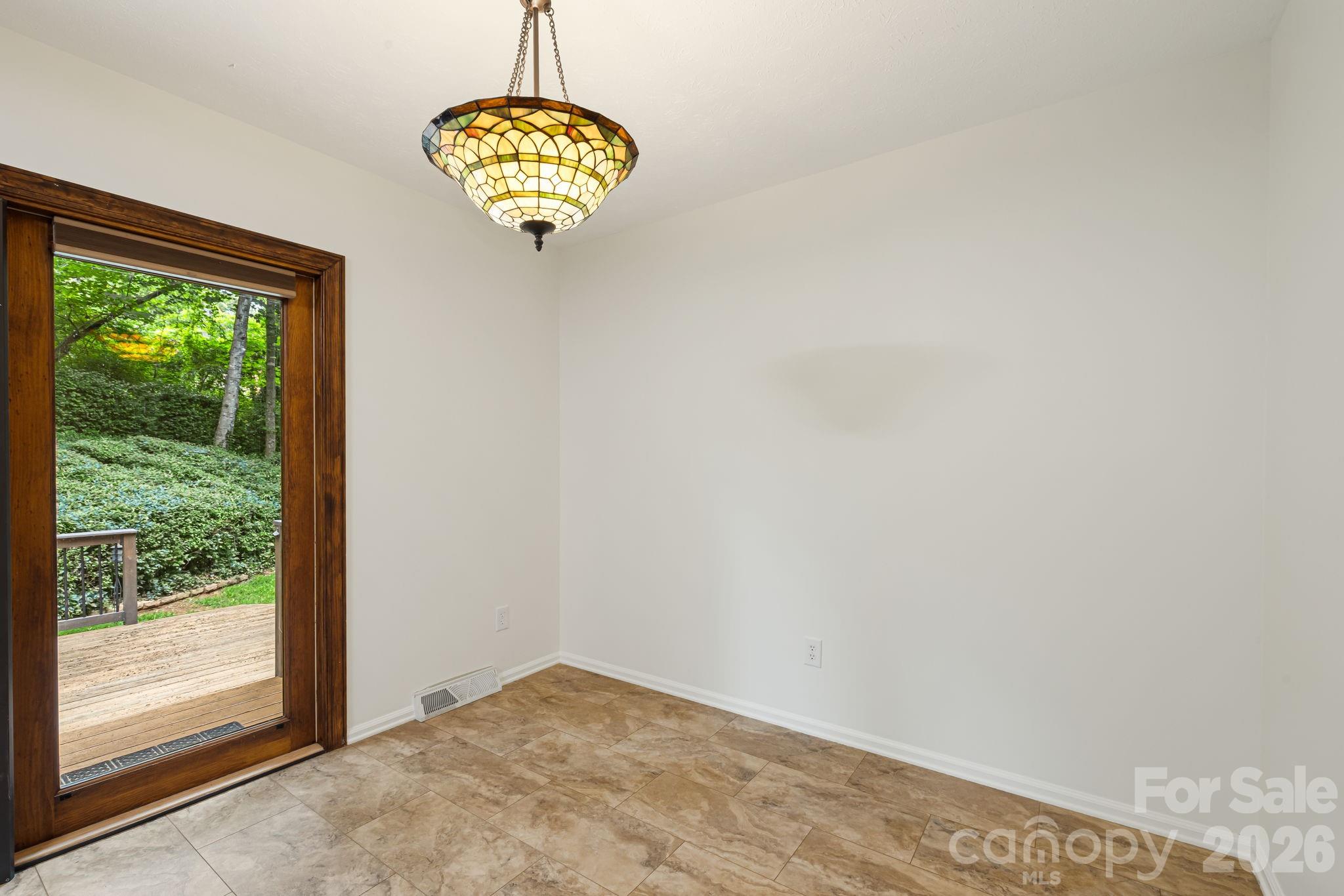 10 Botany View Court Property Photo 16