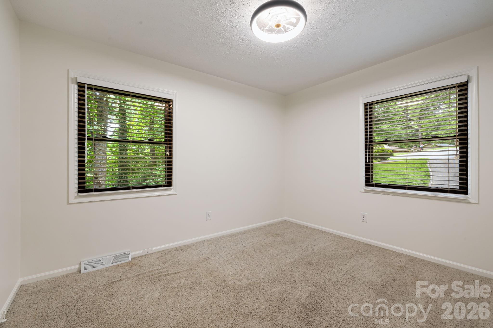 10 Botany View Court Property Photo 29