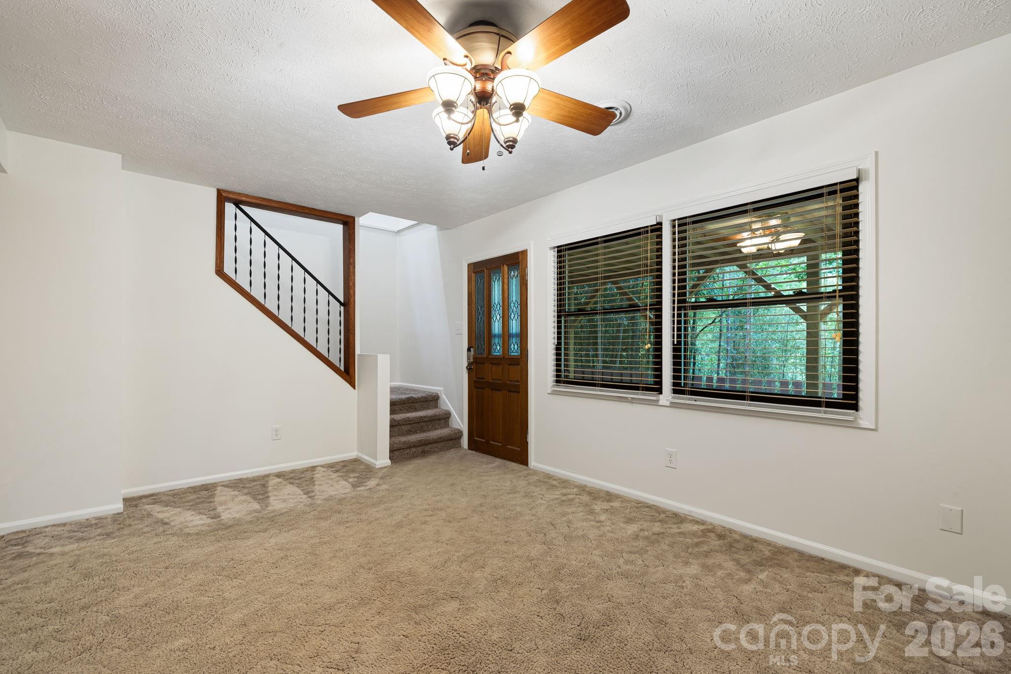 10 Botany View Court Property Photo 32