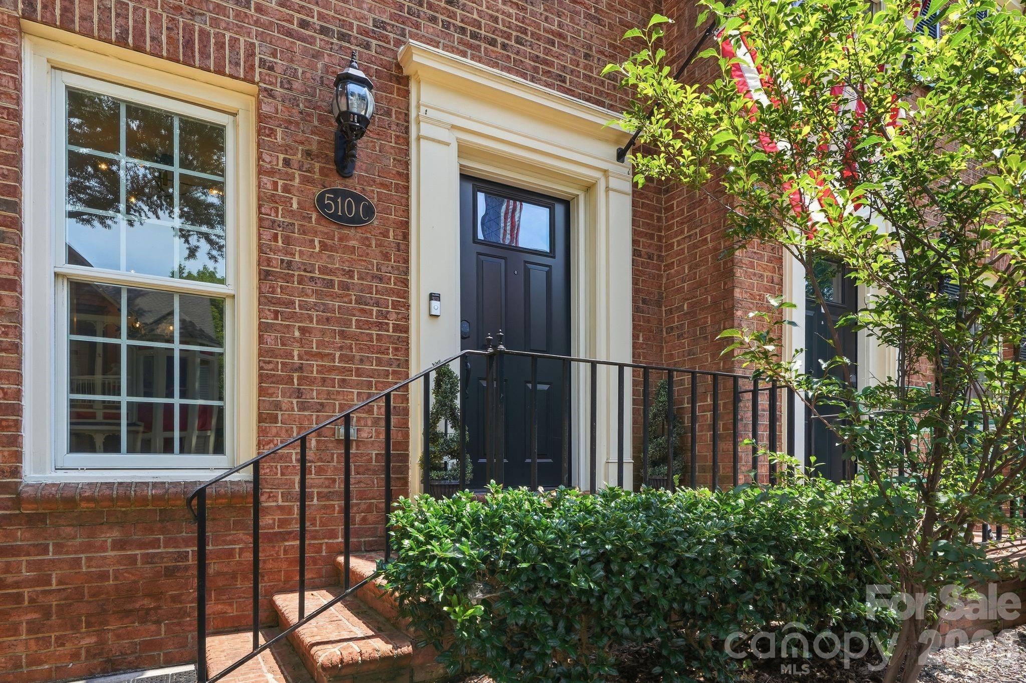 510 N Poplar Street C Property Photo 5