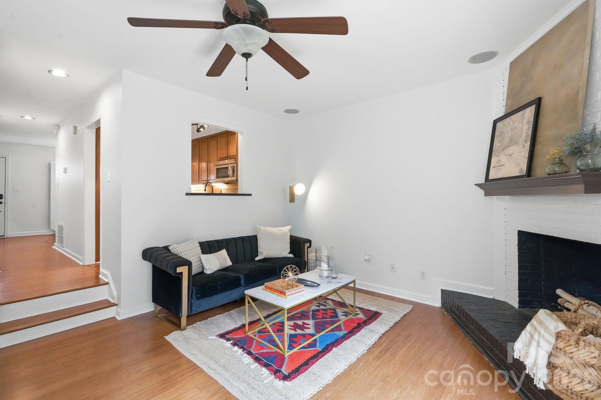 510 N Poplar Street C Property Photo 10