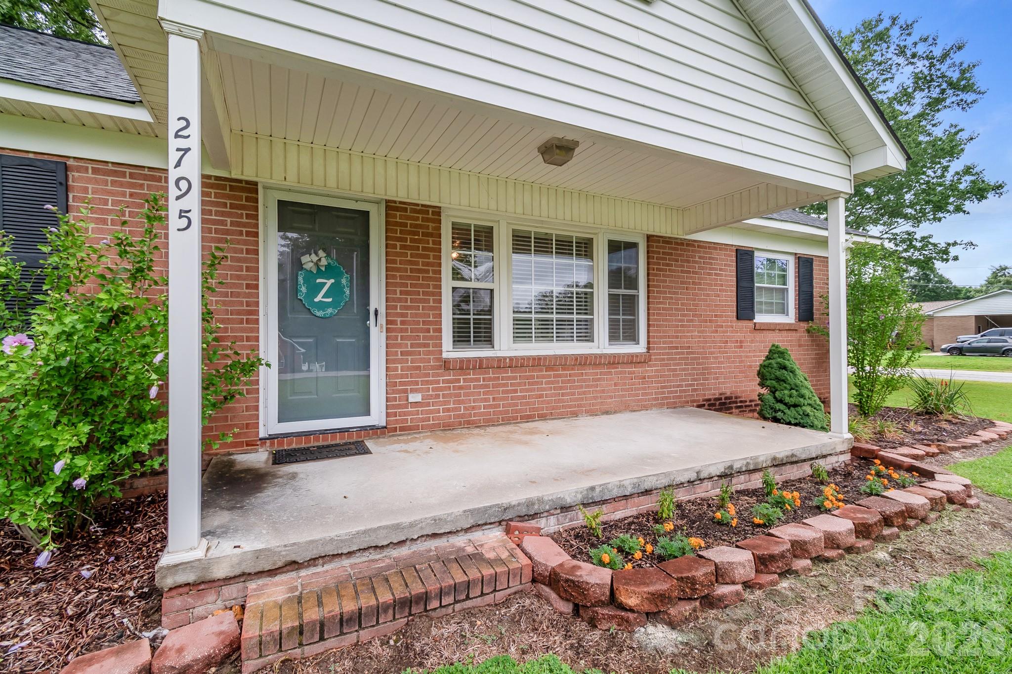 2795 Cane Mill Road Property Photo 3