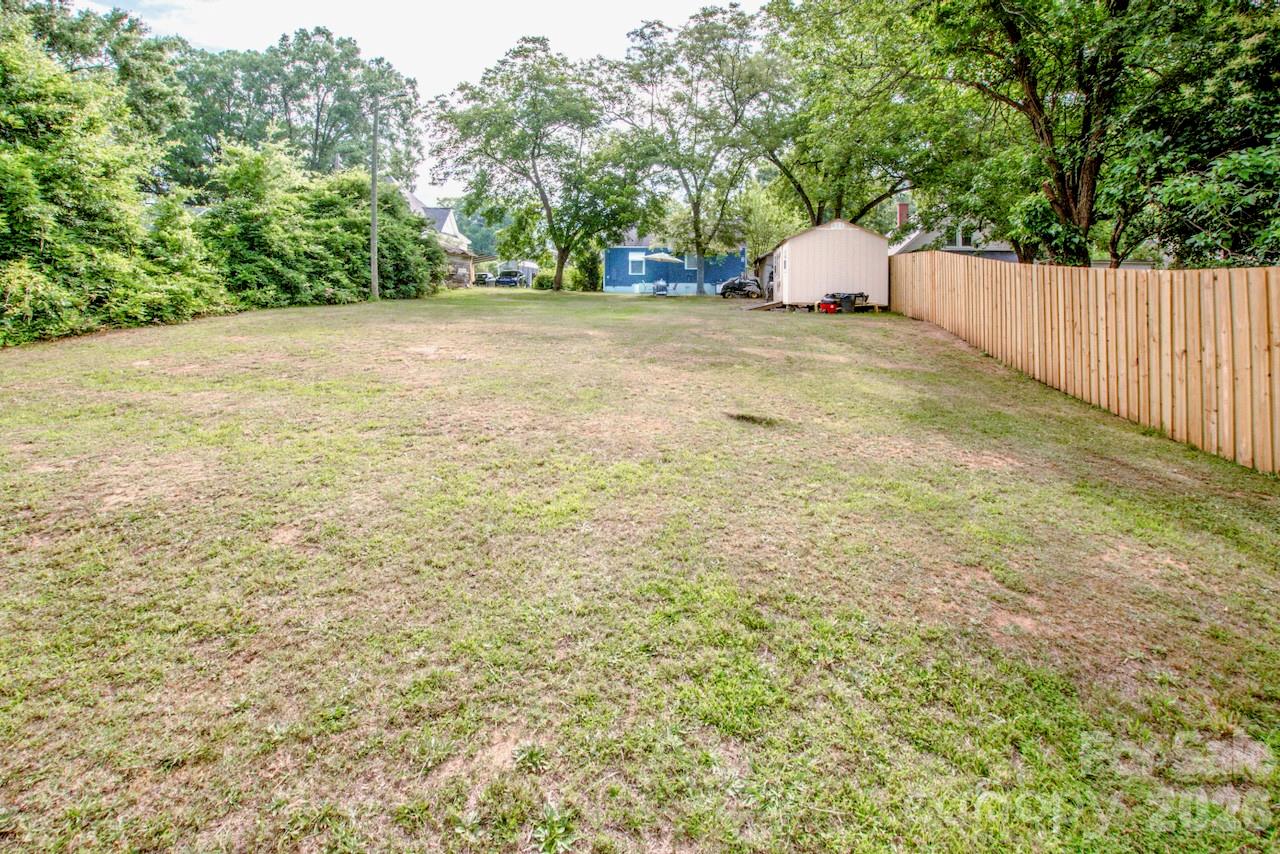 229 E Mcneely Avenue Property Photo 37