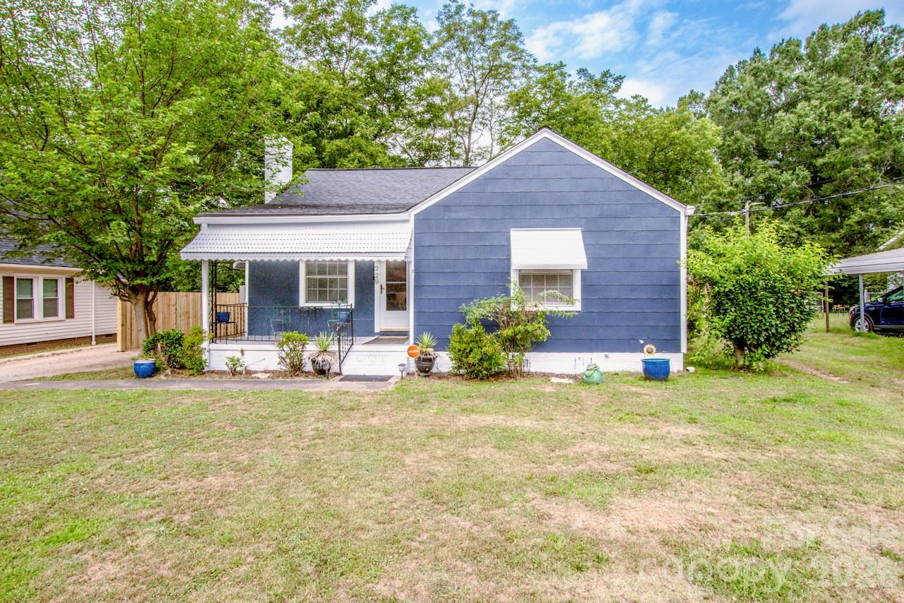 229 E Mcneely Avenue Property Photo 40
