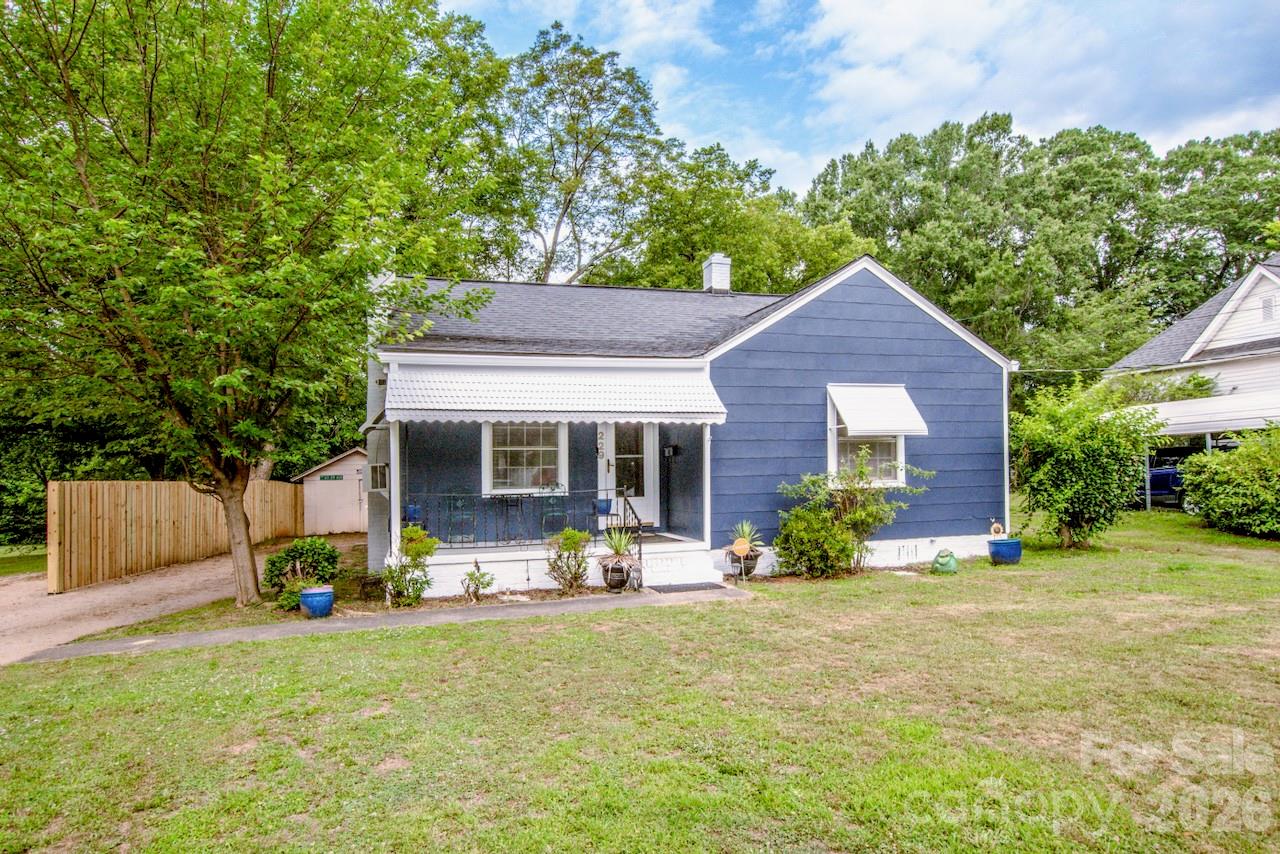 229 E Mcneely Avenue Property Photo 43