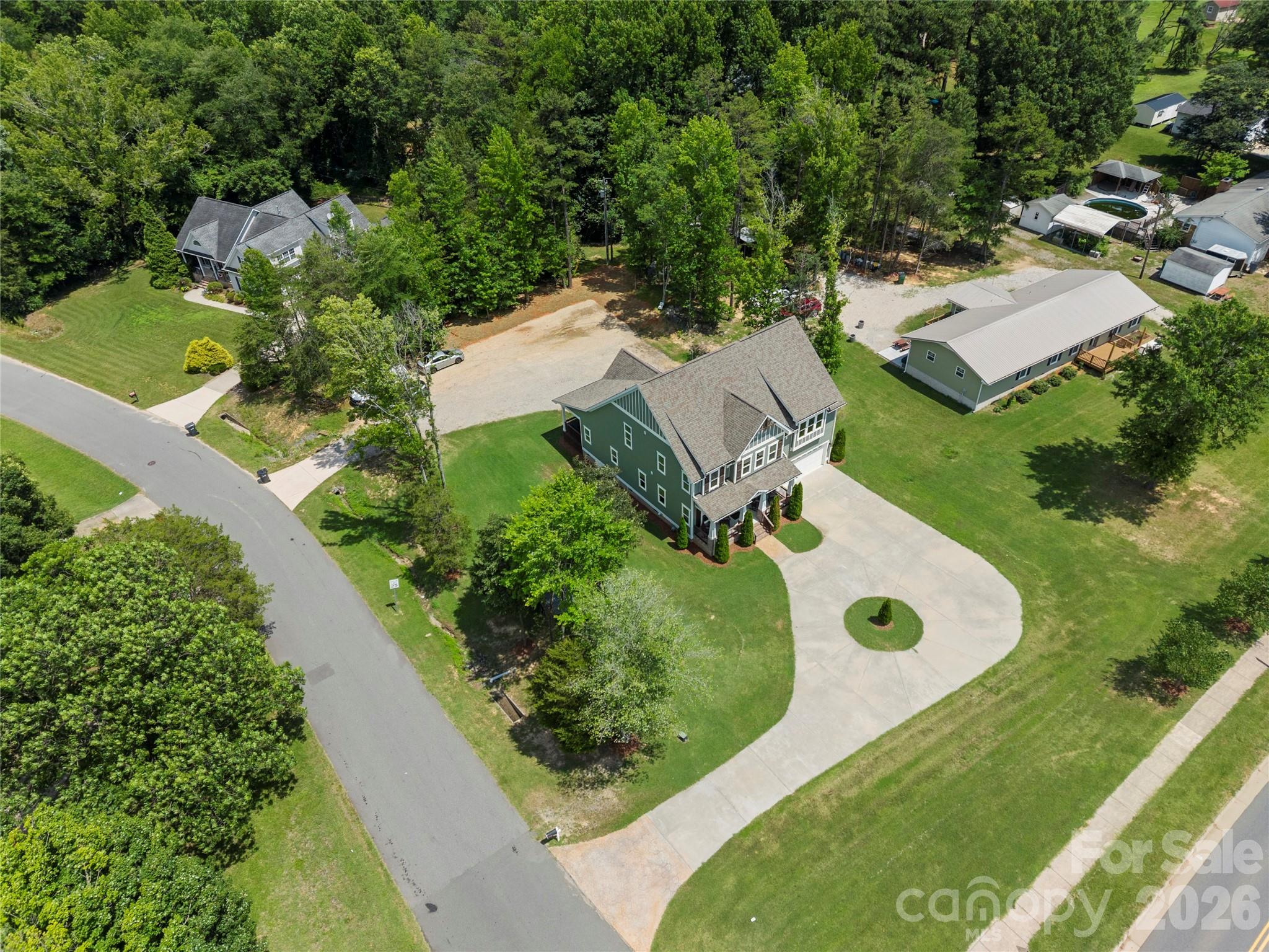 4306 Rolling Acres Road Property Photo 3
