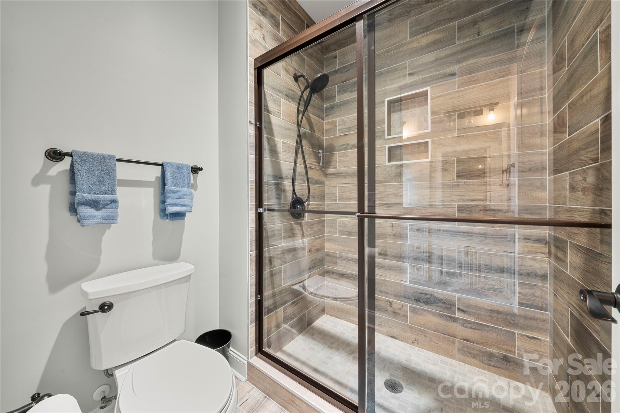 4306 Rolling Acres Road Property Photo 45