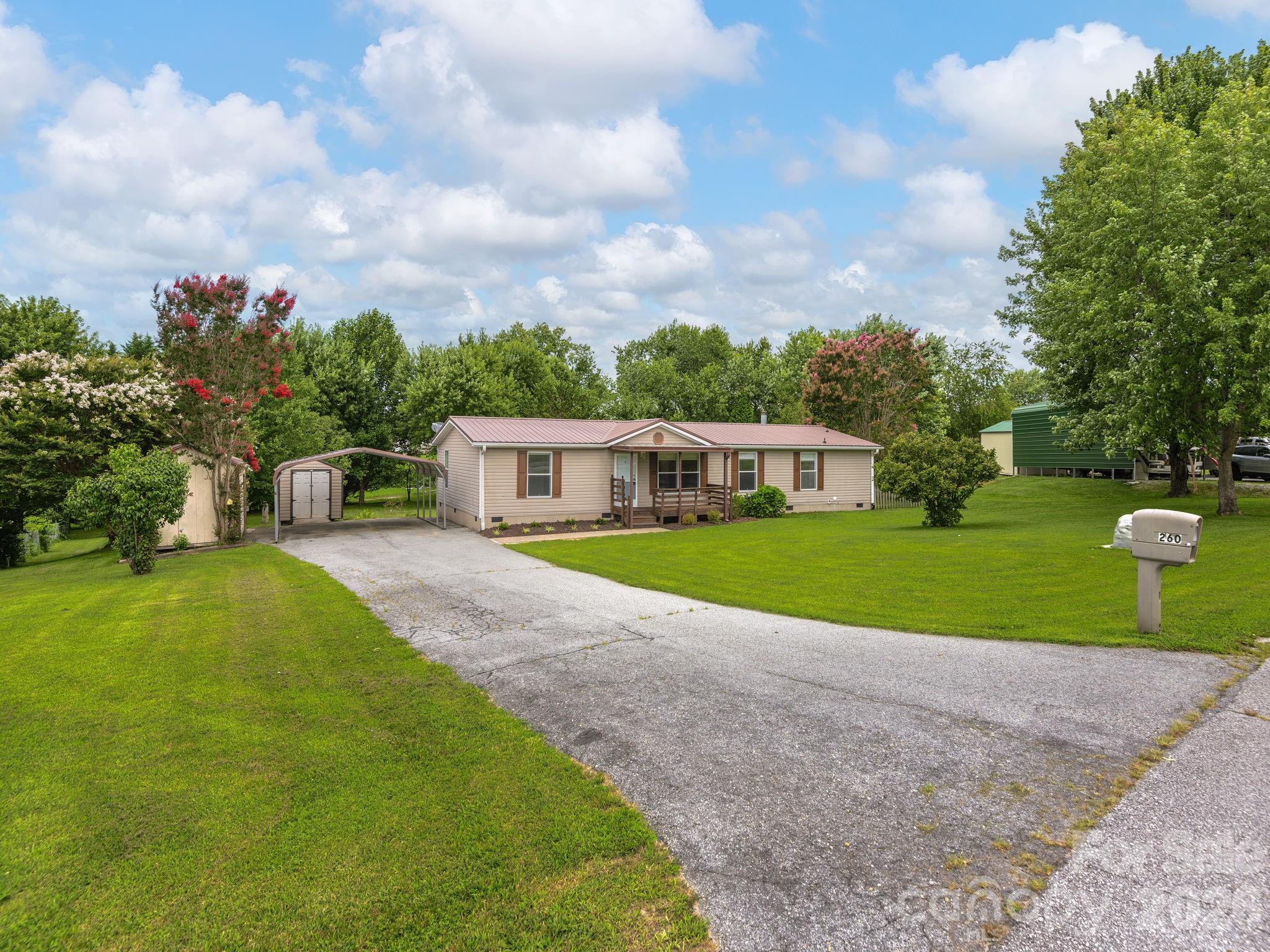 260 Divide Loop Property Photo 1
