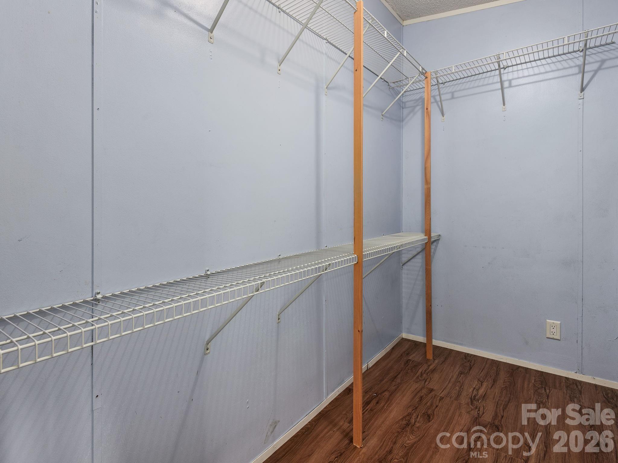 260 Divide Loop Property Photo 15