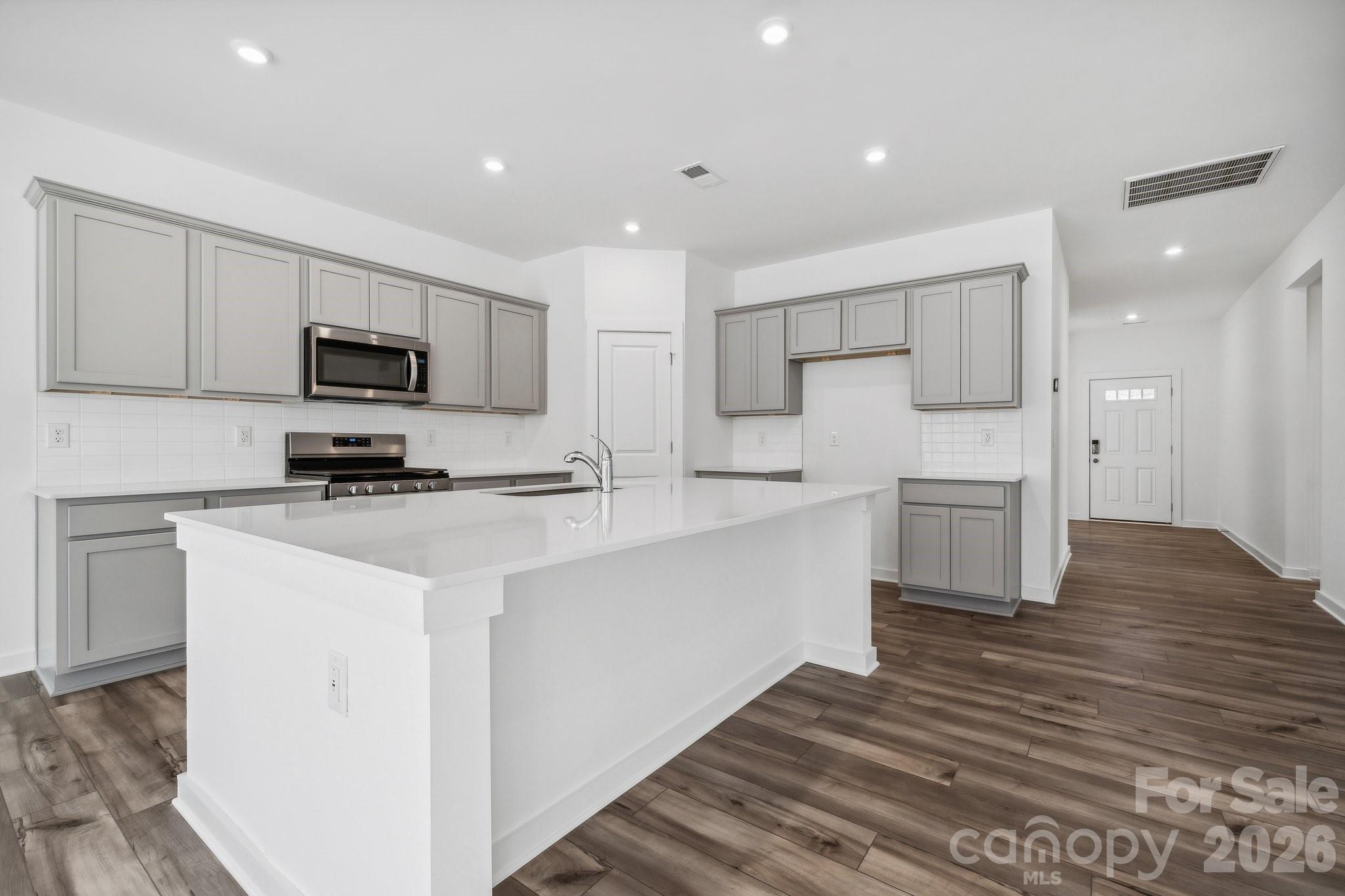 365 Ladue Lane Property Photo 13