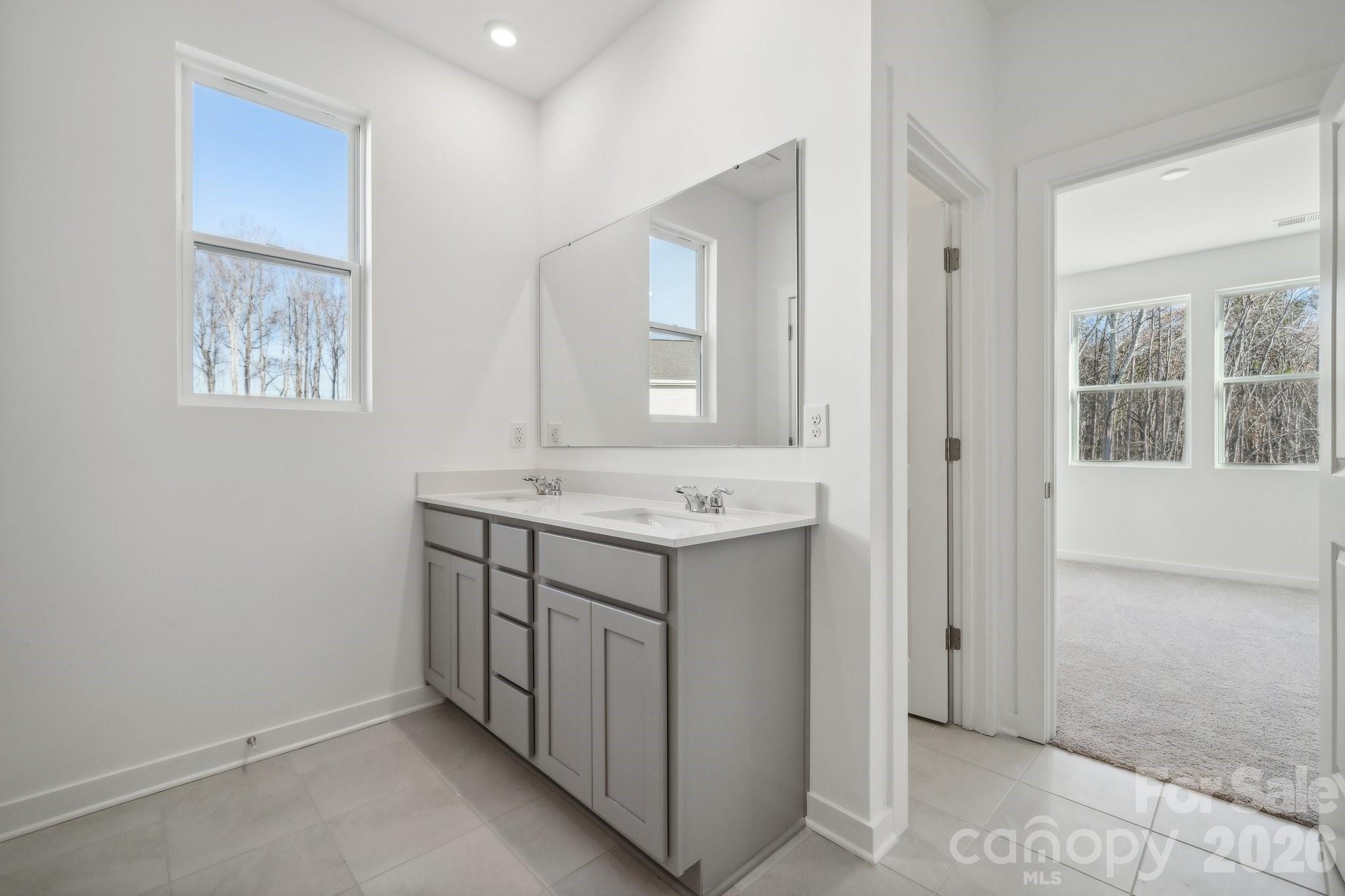 365 Ladue Lane Property Photo 24