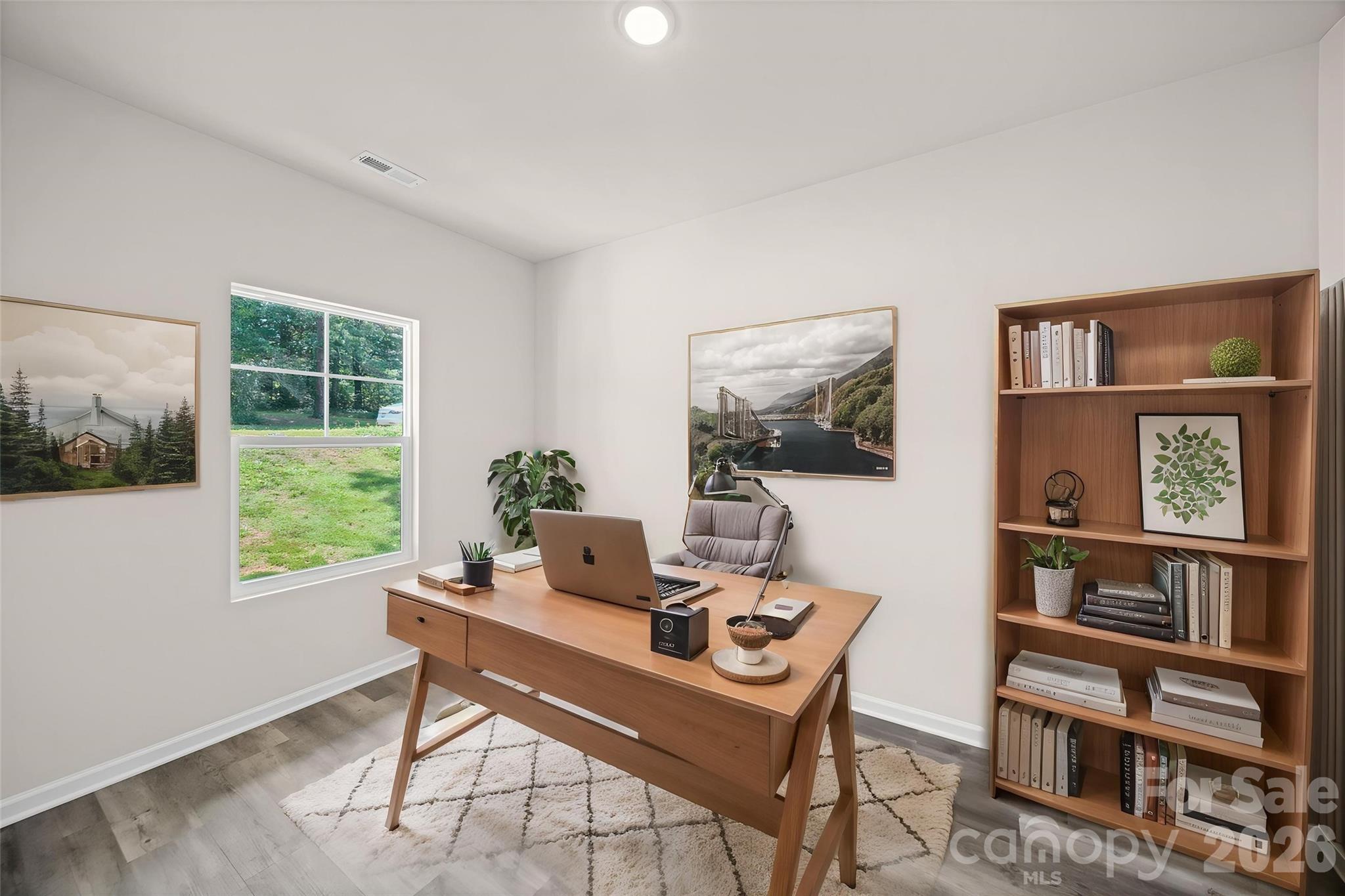 470 Woodberry Drive Property Photo 3