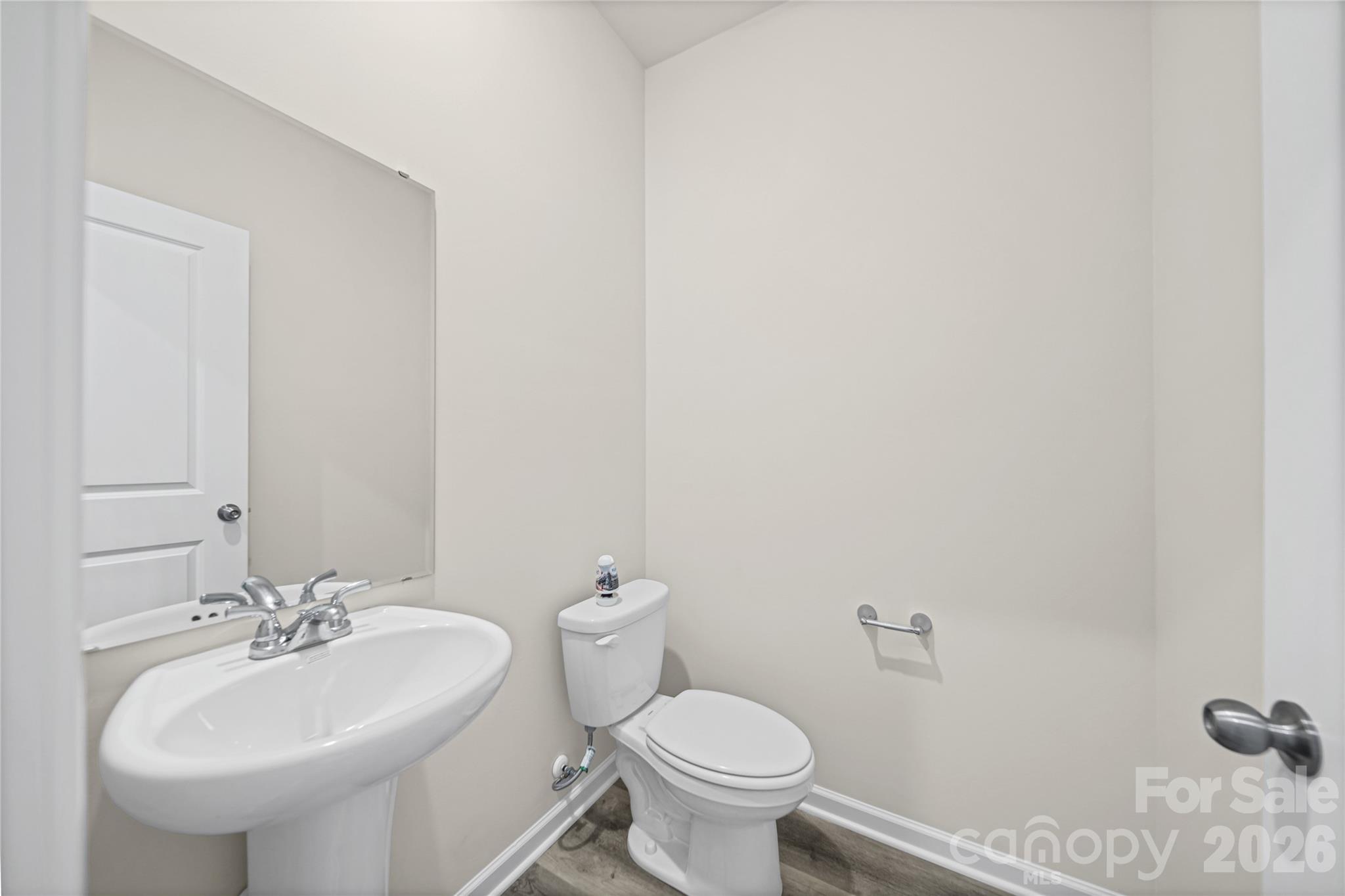470 Woodberry Drive Property Photo 14
