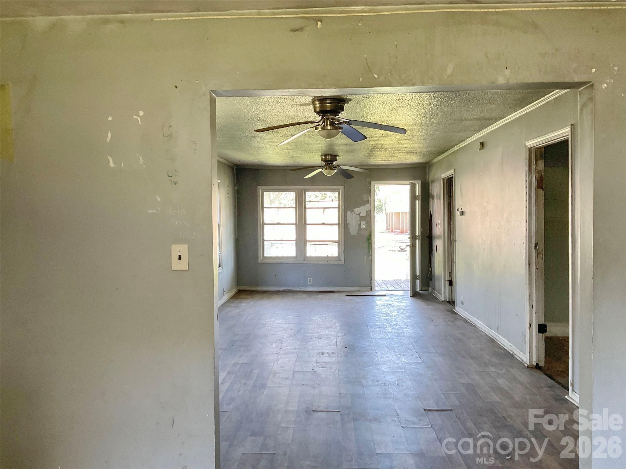 1024 Catawba Street Property Photo 14