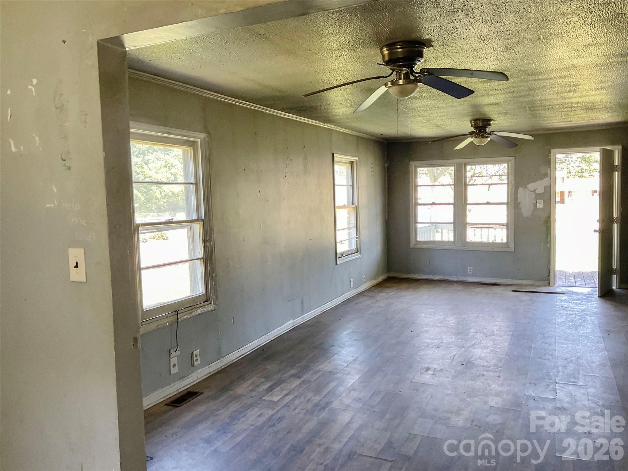 1024 Catawba Street Property Photo 15