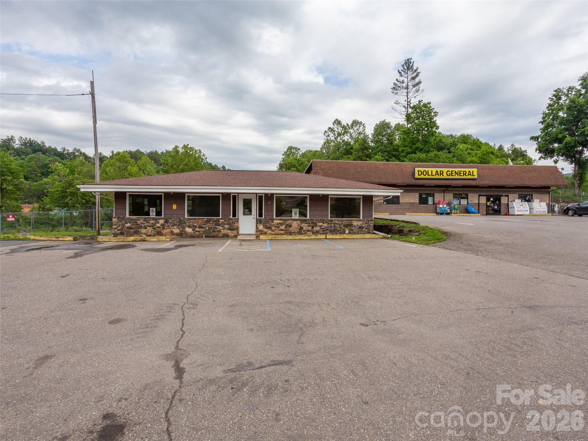 381-395 Crimson Laurel Way Property Photo 1