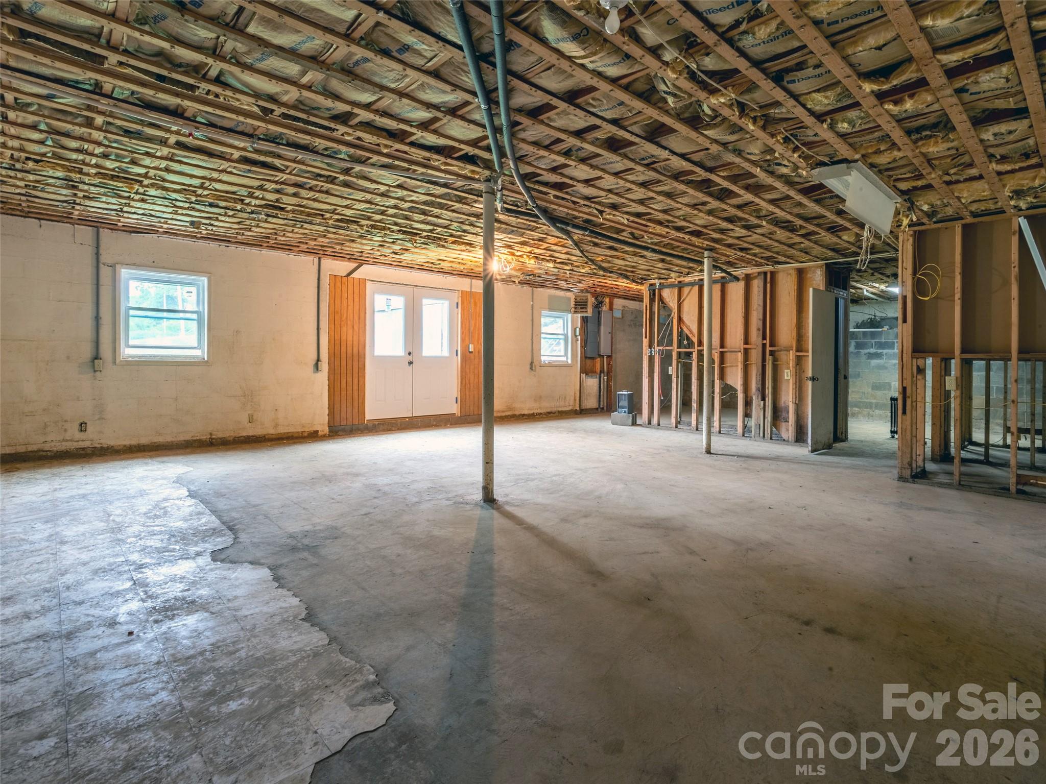 381-395 Crimson Laurel Way Property Photo 16