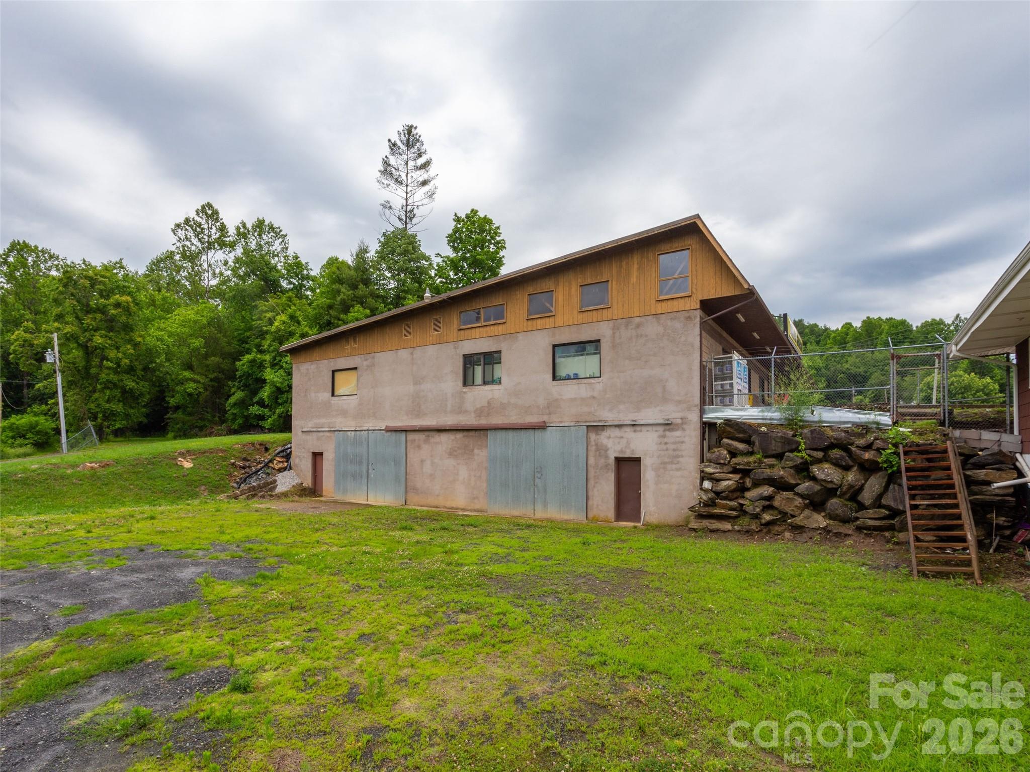 381-395 Crimson Laurel Way Property Photo 21