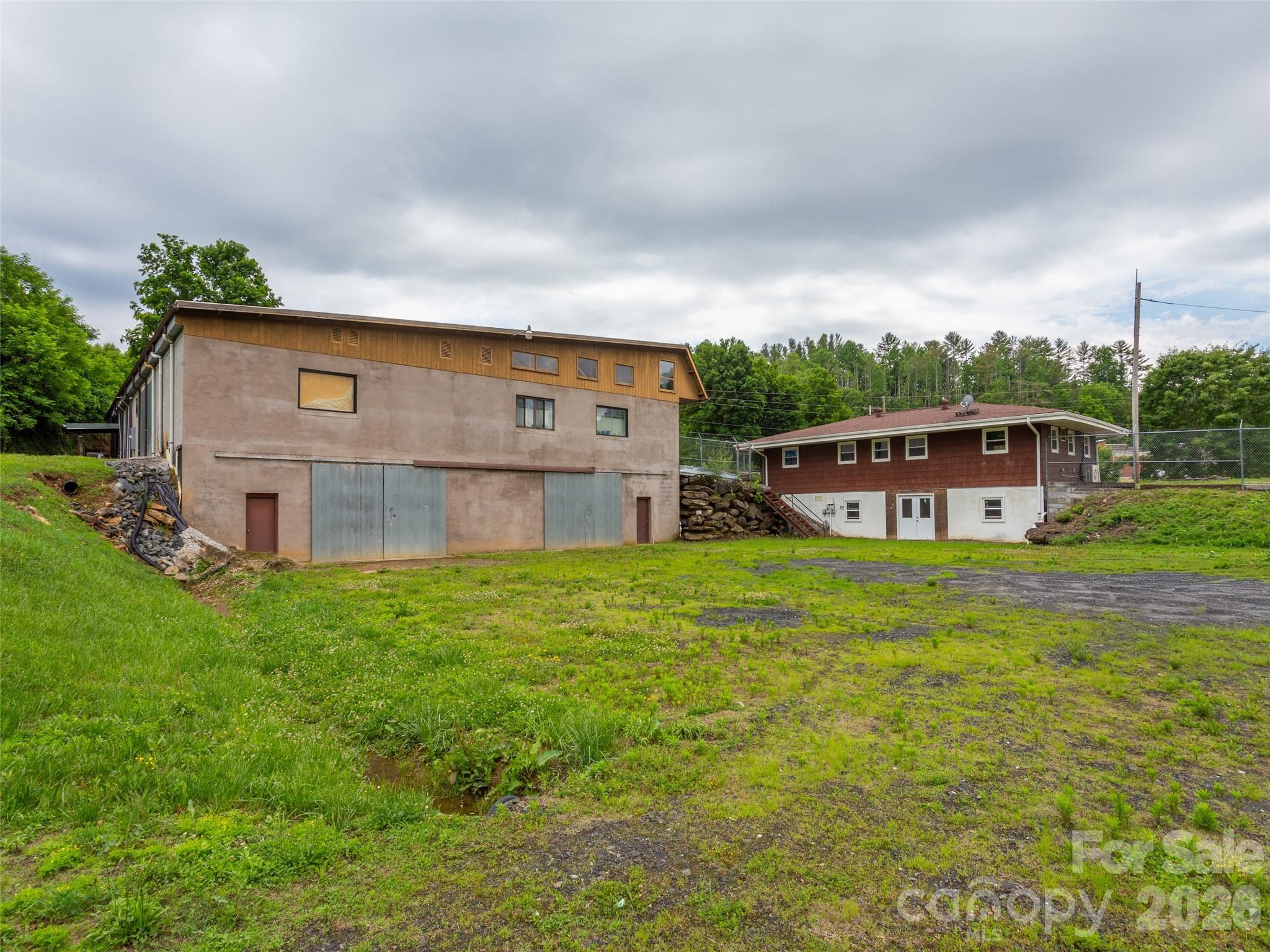 381-395 Crimson Laurel Way Property Photo 31