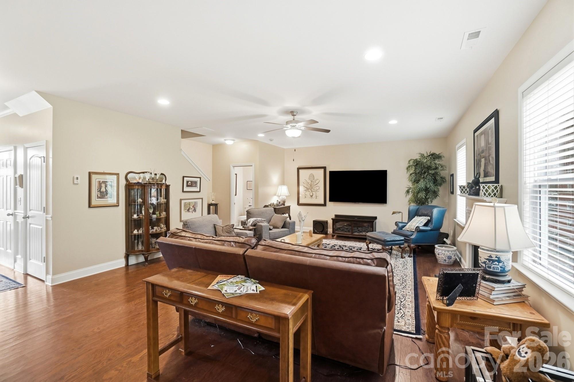 405 Longhorn Drive Property Photo 13