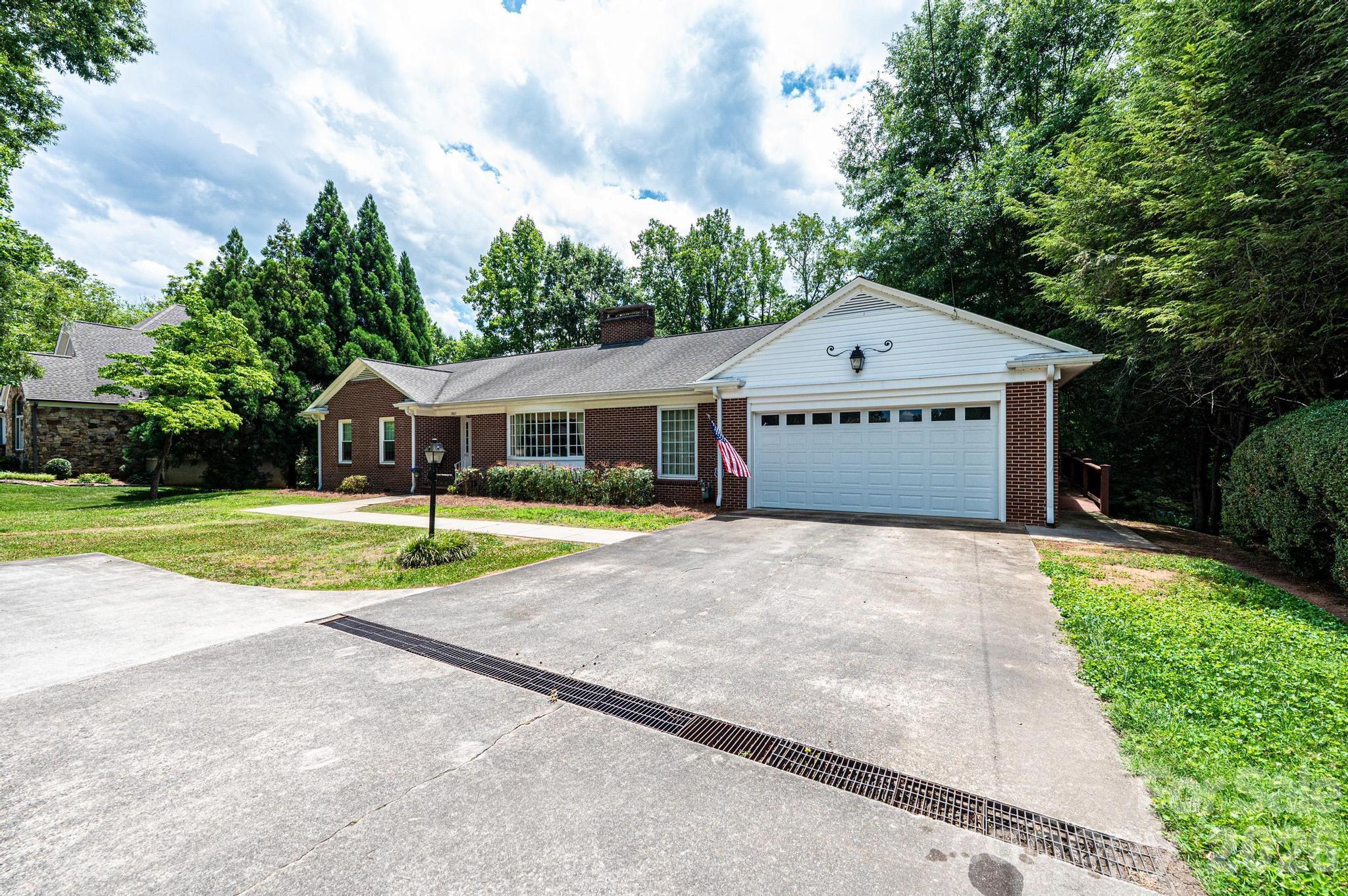 1807 5th Street Property Photo 3
