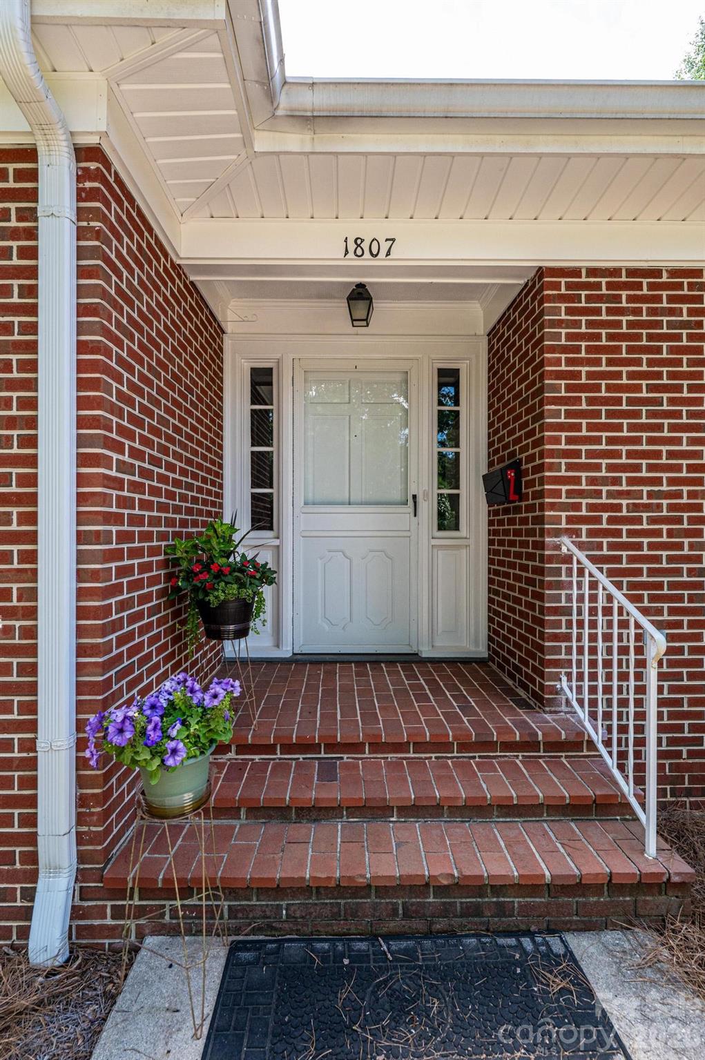 1807 5th Street Property Photo 5