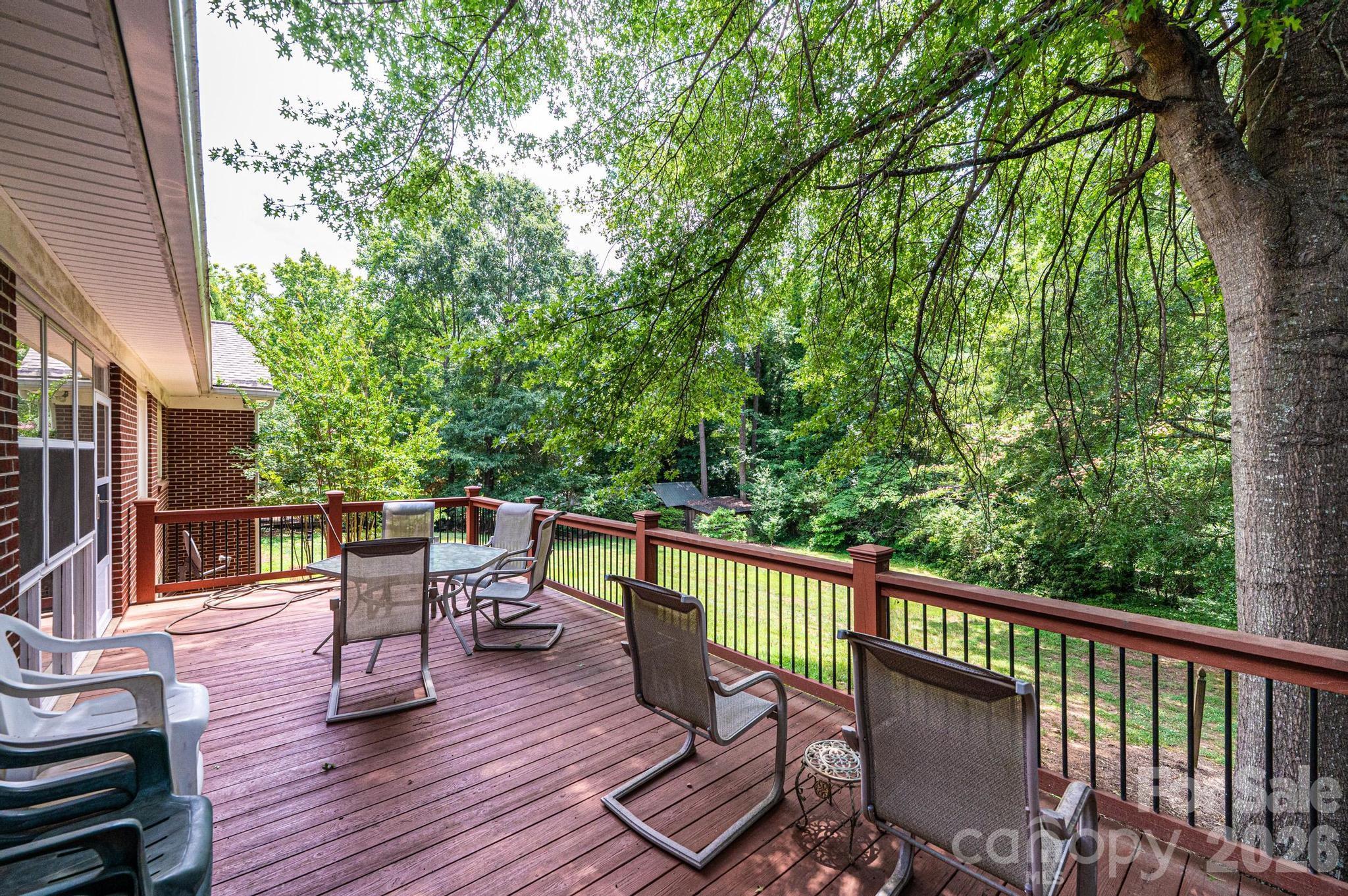 1807 5th Street Property Photo 8