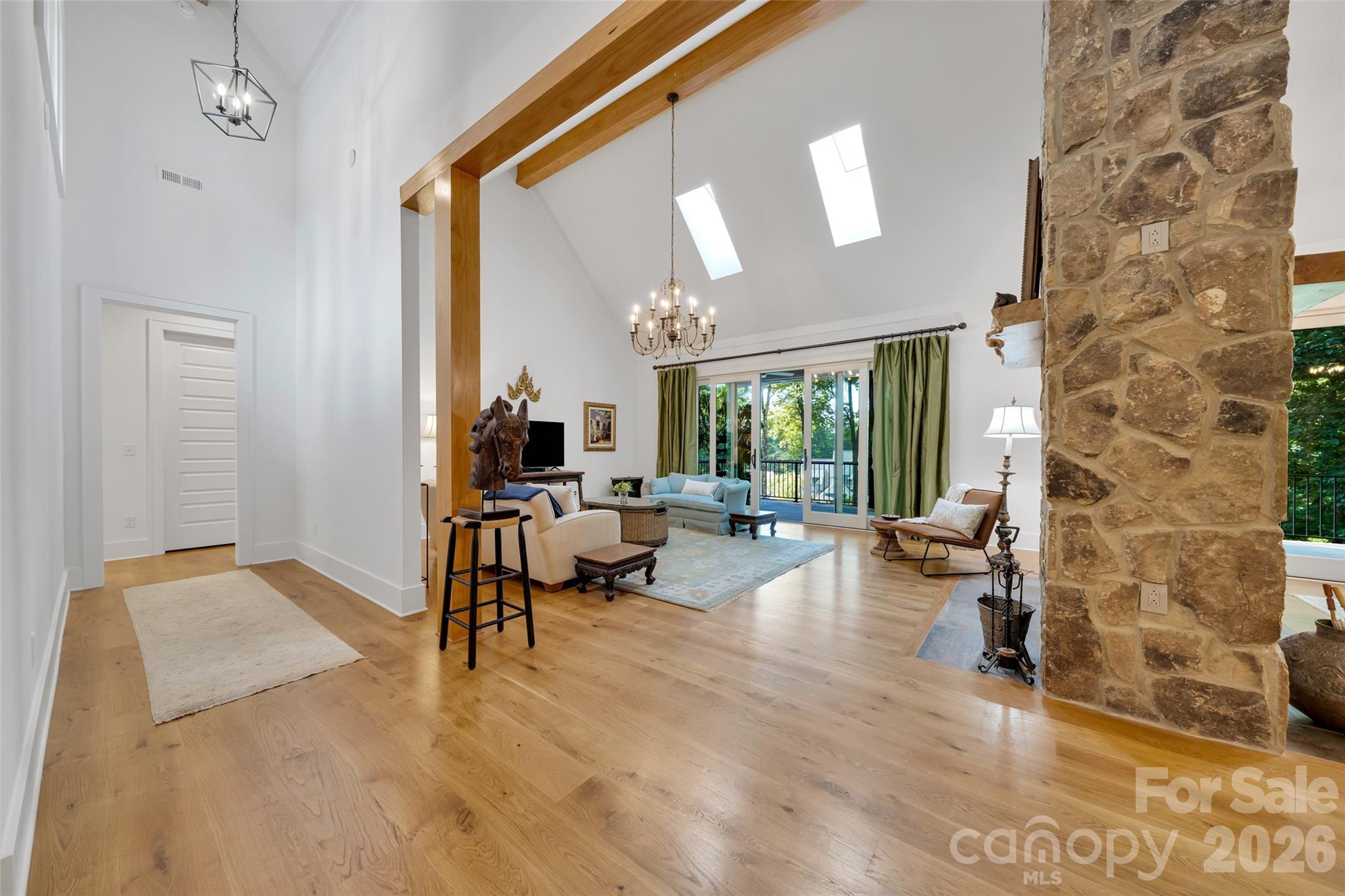442 Autumn Sky Drive Property Photo 8