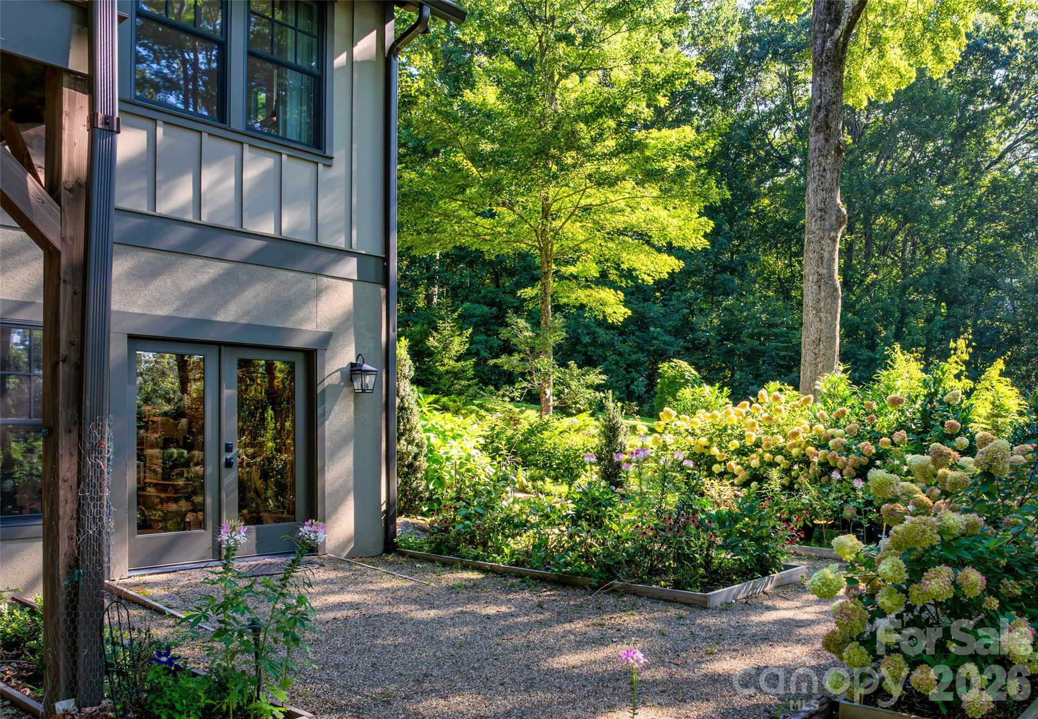 442 Autumn Sky Drive Property Photo 42