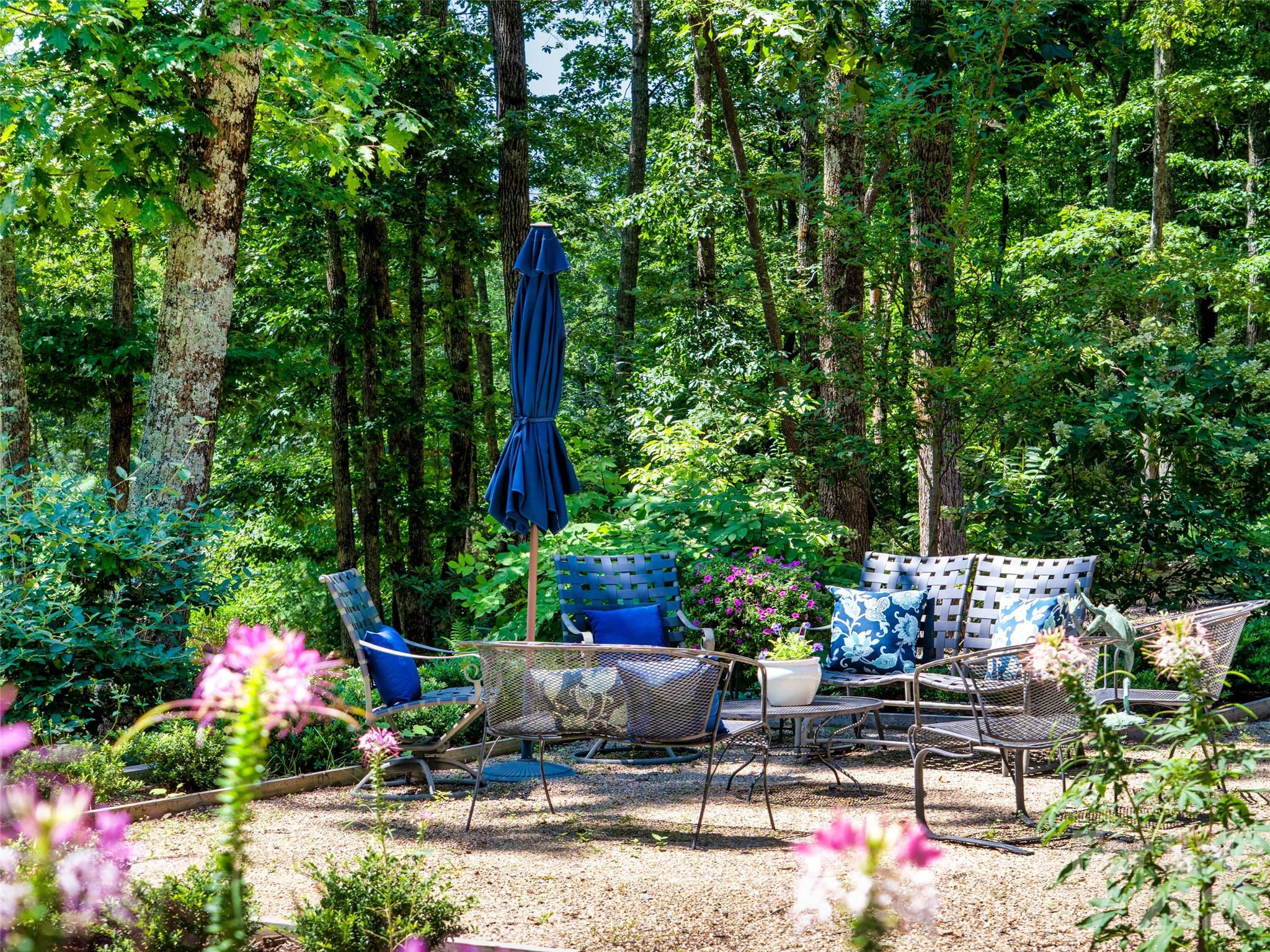 442 Autumn Sky Drive Property Photo 45