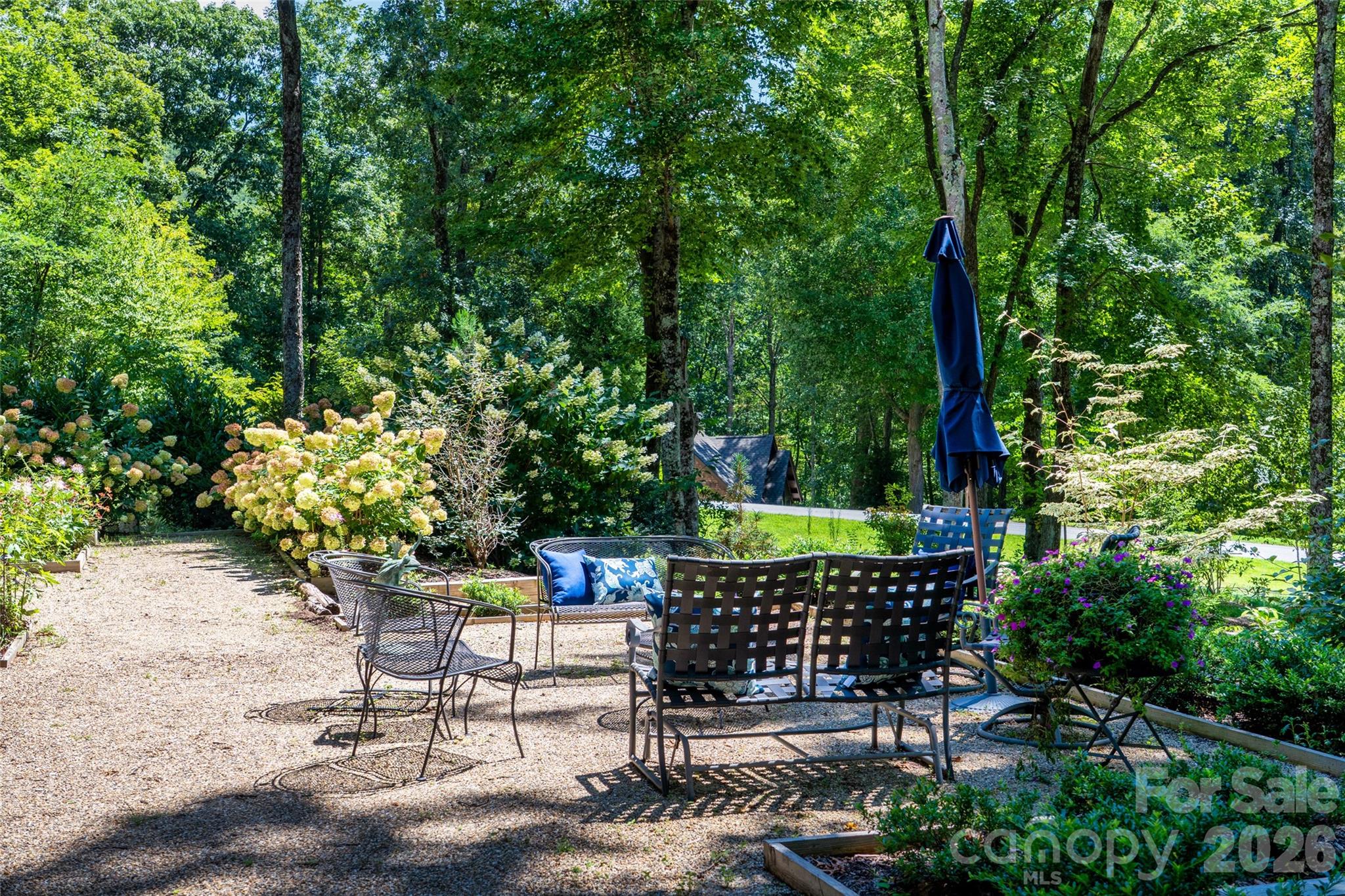 442 Autumn Sky Drive Property Photo 46